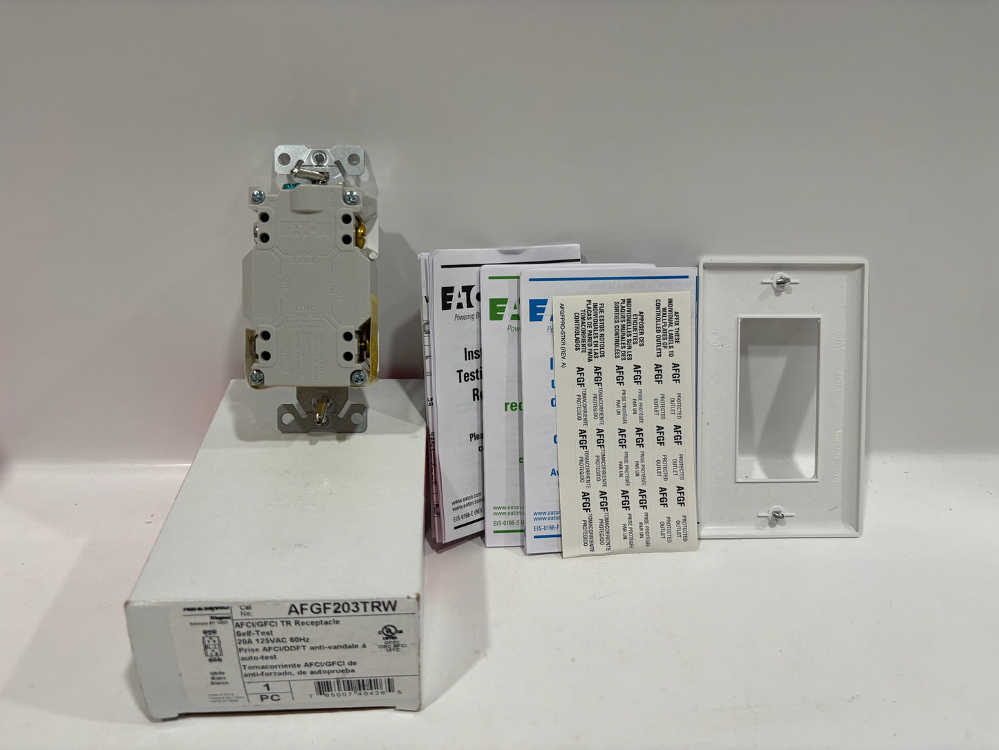 New 12PC Legrand/Eaton AFGF203TRW TR Dual Function GFCI Receptacle - White