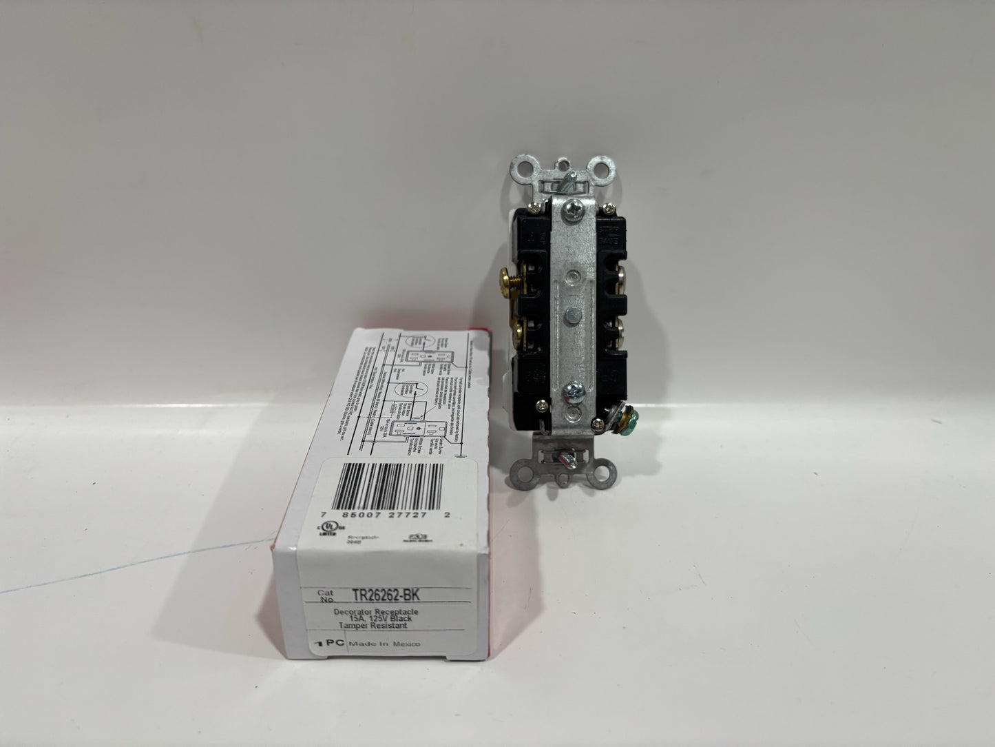 New 10 PK Legrand TR26262-BK TR Heavy Duty Receptacles, 15A, 125V, Black