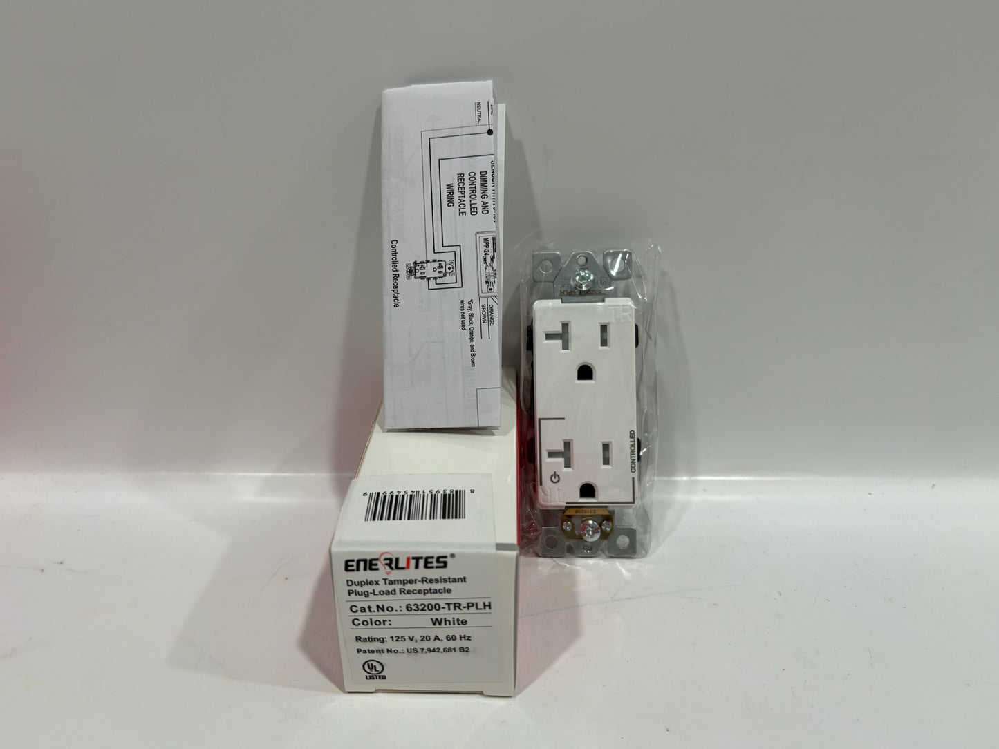 New 8PK Enerlites 63200-TR-PLH Tamper-Resistant Plug Load Receptacle