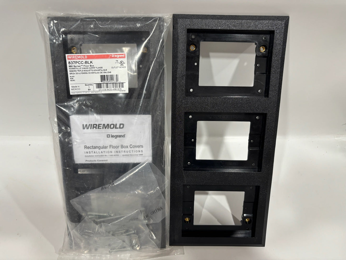 New 2PC WireMold 837PCC-BLK Non-Metallic 3-Gang Carpet Flange