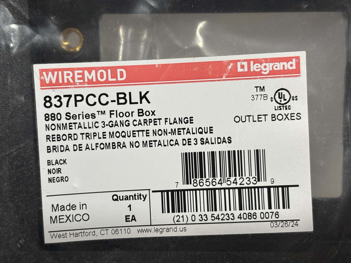 New 2PC WireMold 837PCC-BLK Non-Metallic 3-Gang Carpet Flange