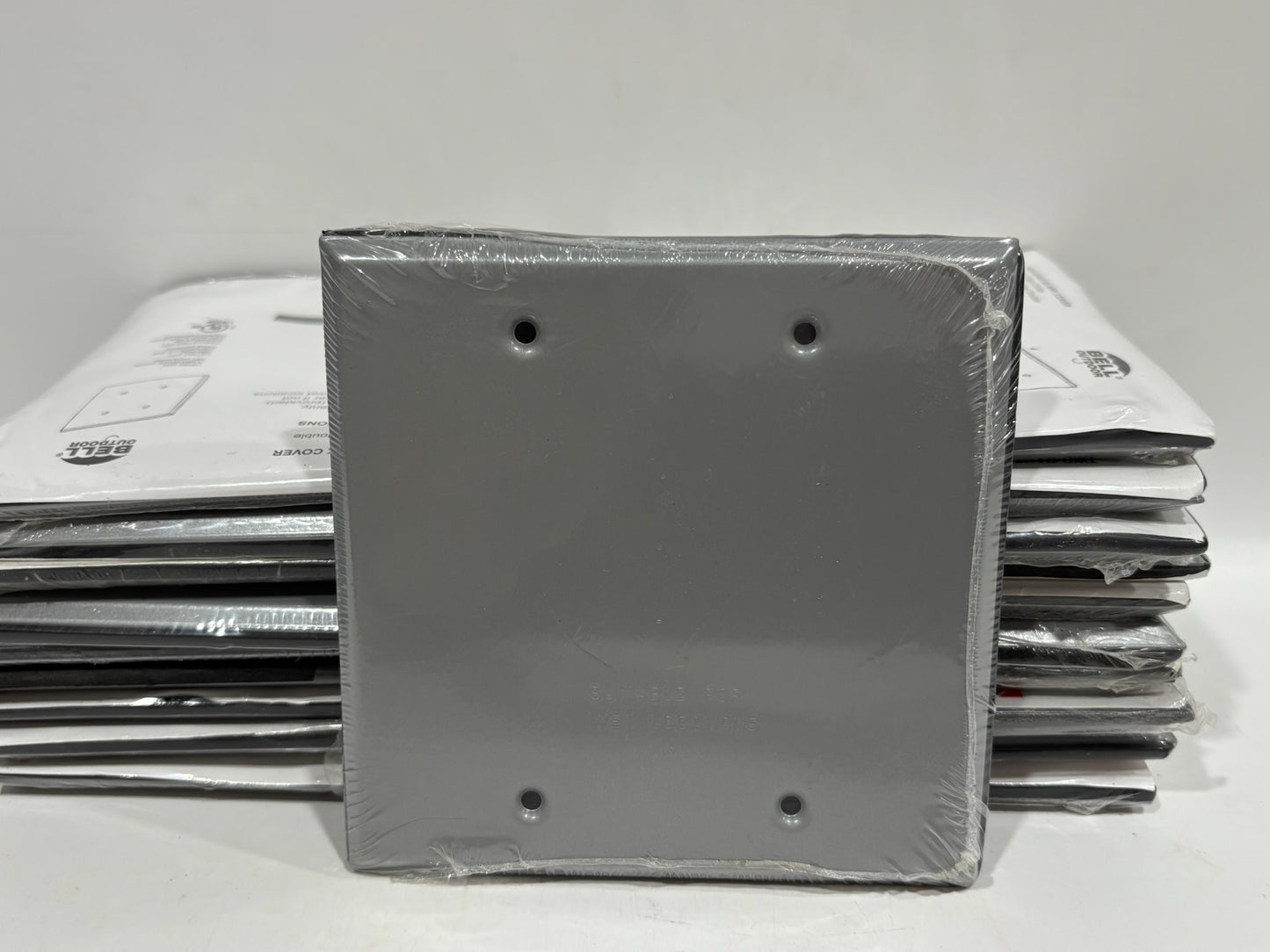 New 20PK Bell Outdoor 5175-0 Blank 2-Gang Weatherproof Cover