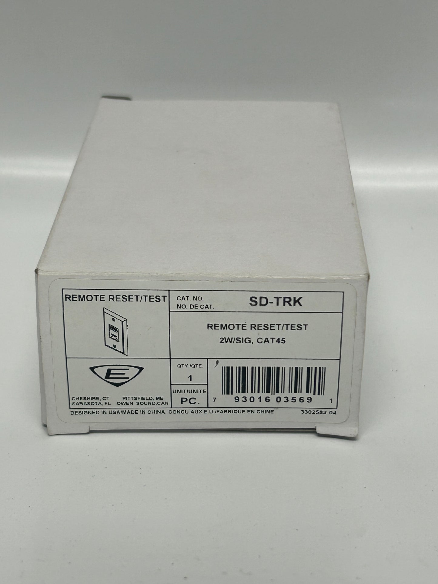 No Box EDWARDS (SD-TRK) Remote Test Station: Surface Single Gang Box