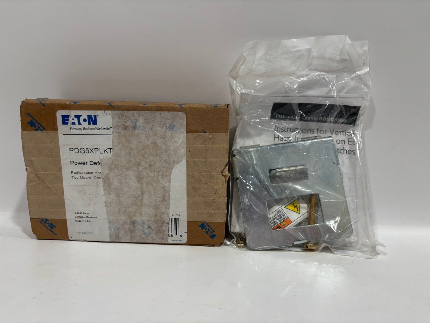 EATON Power Defense PDG5XPLKT Padlockable Hasp Lock Top Mount On/Off