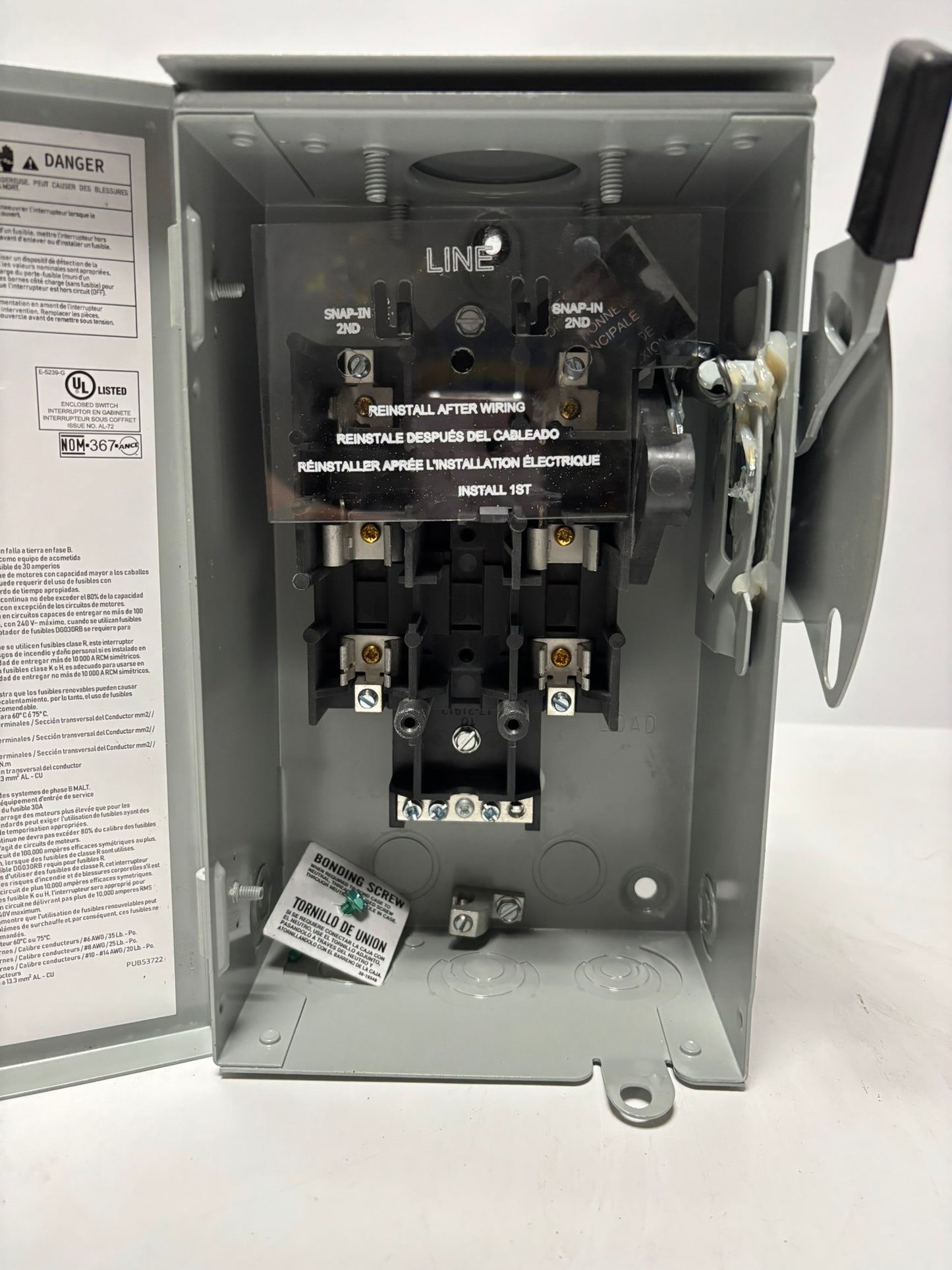 Lot of 2 New Eaton DG221NRB Genral Duty Safety Switch 30A-240V