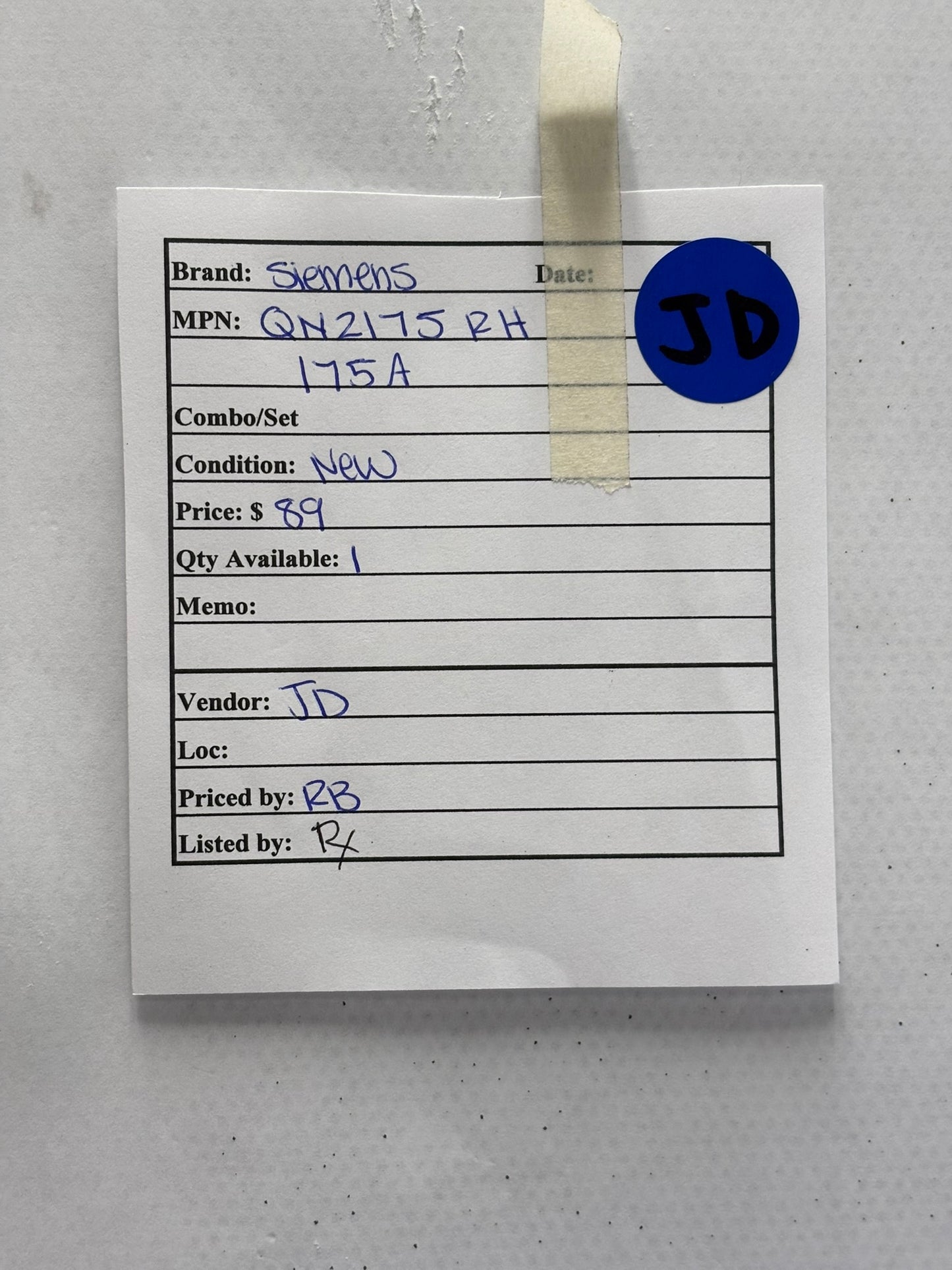 Siemens QN2175RH 200 Amp 2-Pole Main Breaker with Handle Tie Clamp