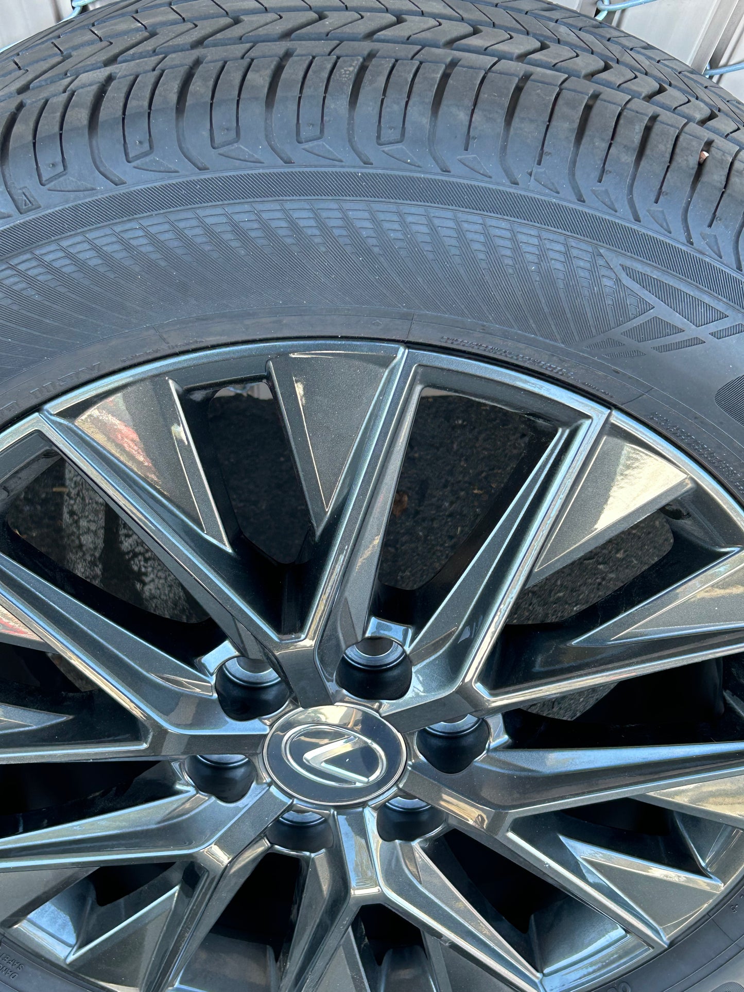 Lexus GX550 2024-2025 20" Factory Set of Wheels & Tires 265/55 R20 113V 3k miles