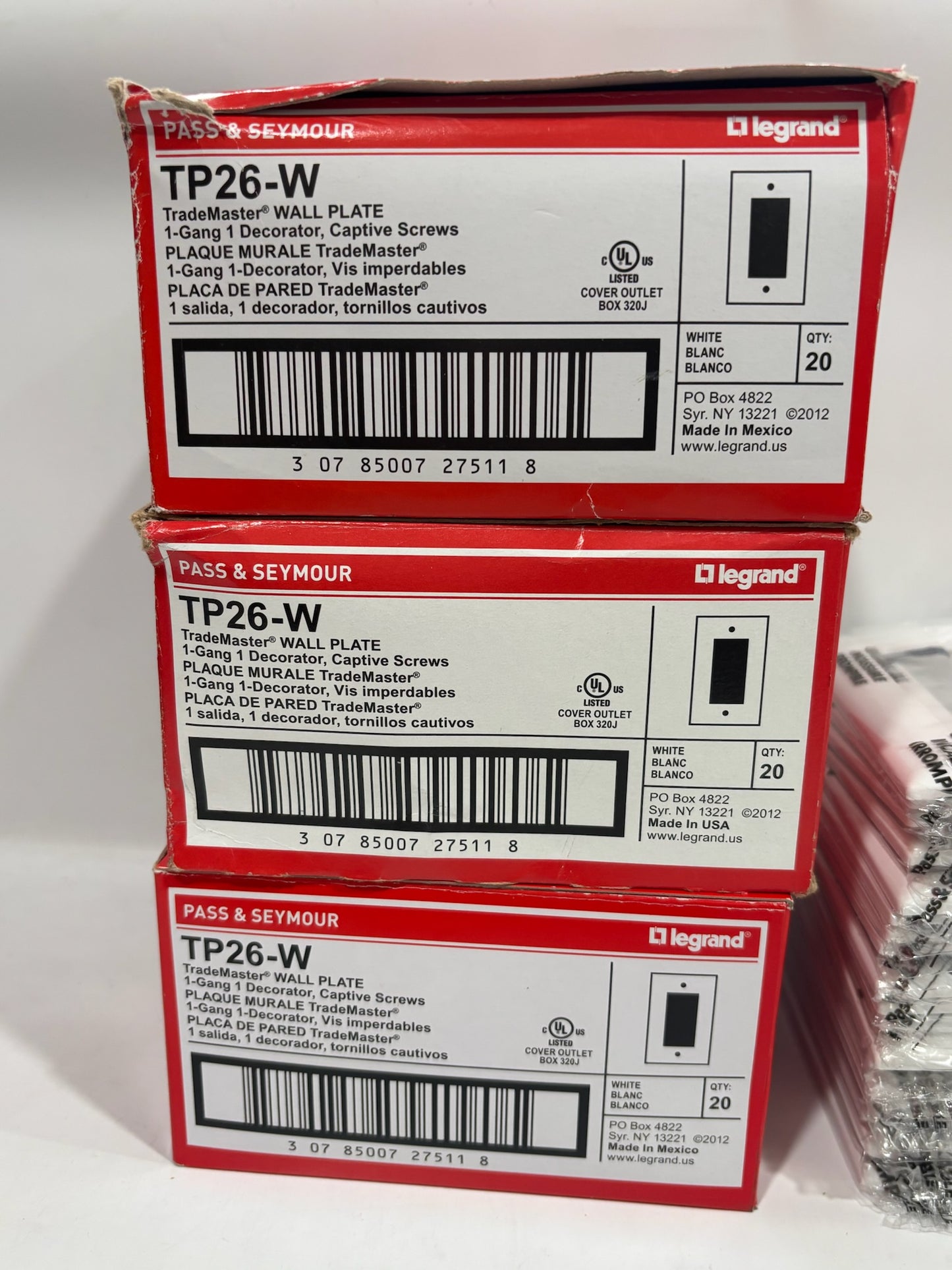 New 160PC Legrand TP26-W 1-Gang Nylon Wall Plate, 1 Decorator Opening