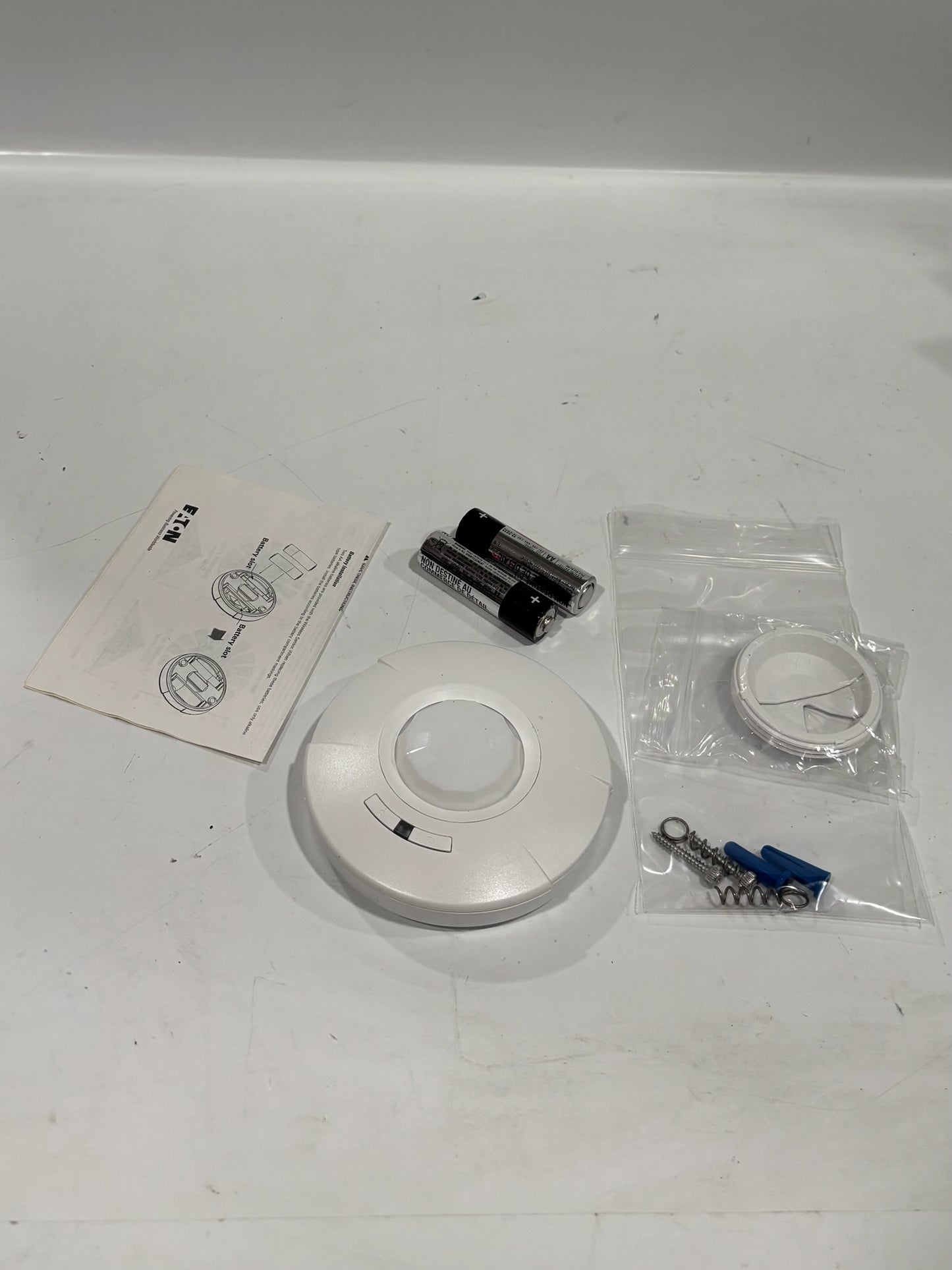 EATON CWPD-1500 Ceiling Mounted Wireless Room Sensor (no box)