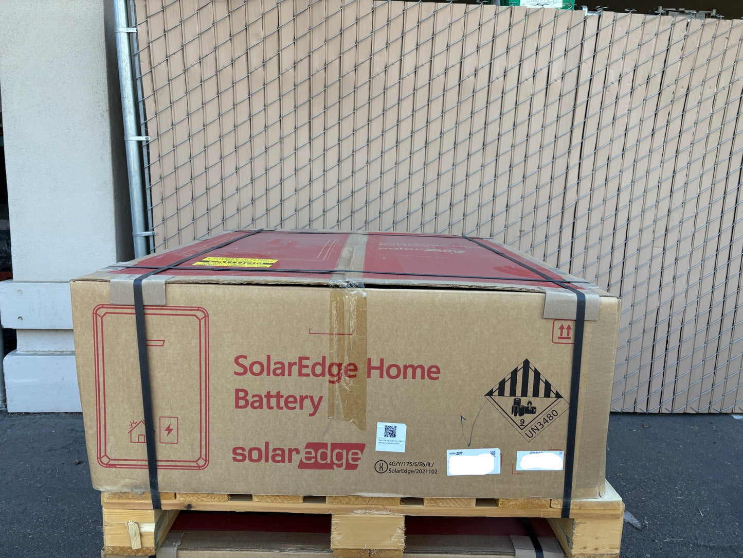 NIB SolarEdge BAT-10K1PS0B-12 10kWh Lithium-Ion Battery Storage, Warranty 2033