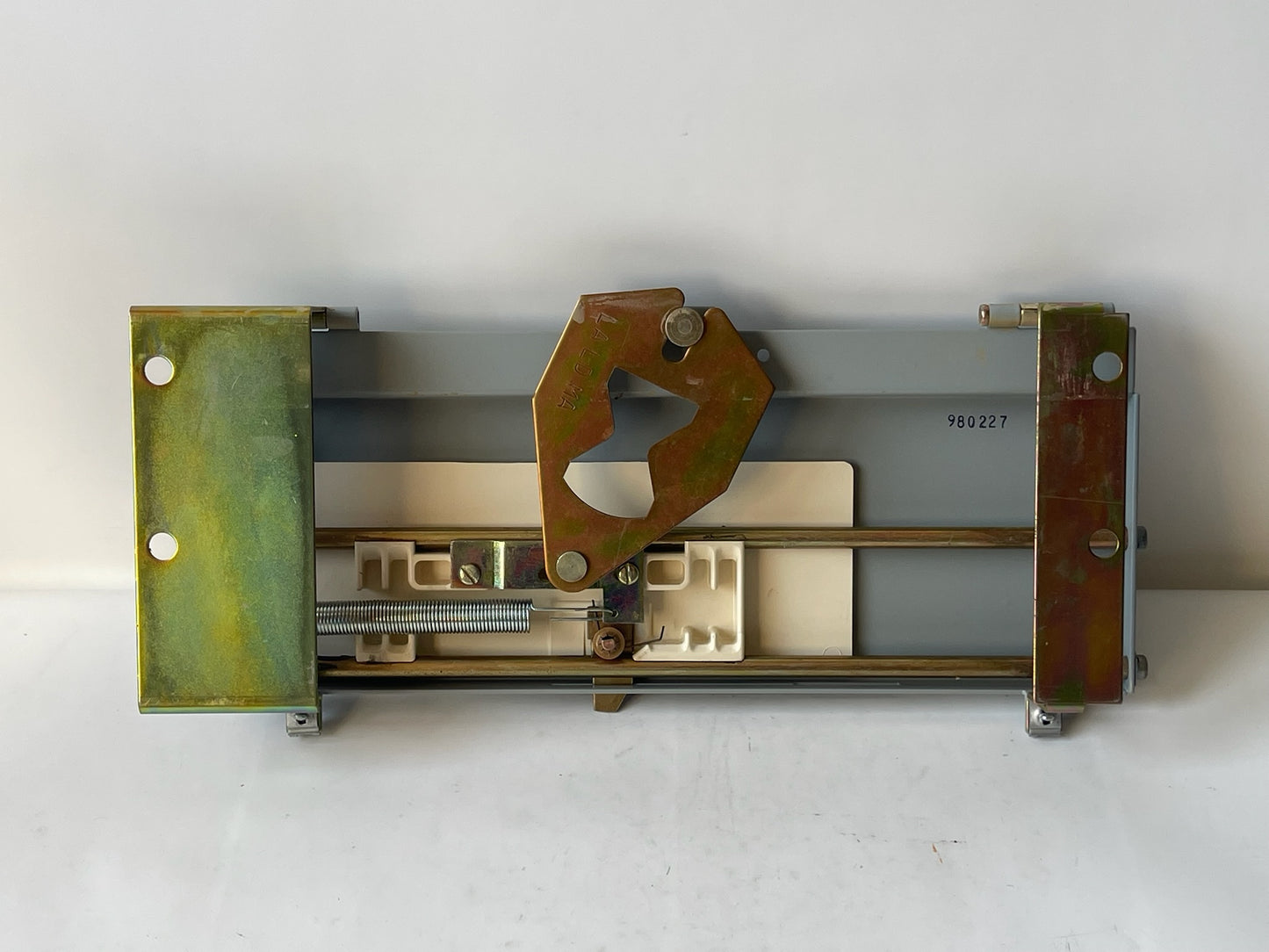 Eaton Cutler Hammer 766A91G12 Breaker Accessory Handle Mechanism
