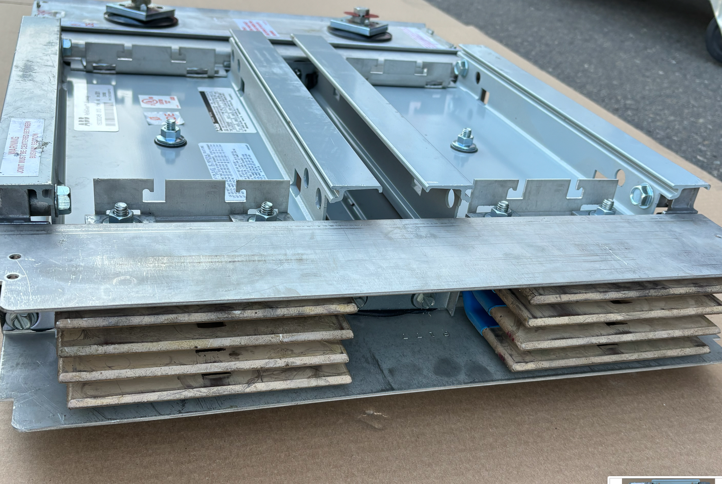 ABB ReliaGear Busway 3000 AMPS 600VOLTS PH3 W4 Bus Duct