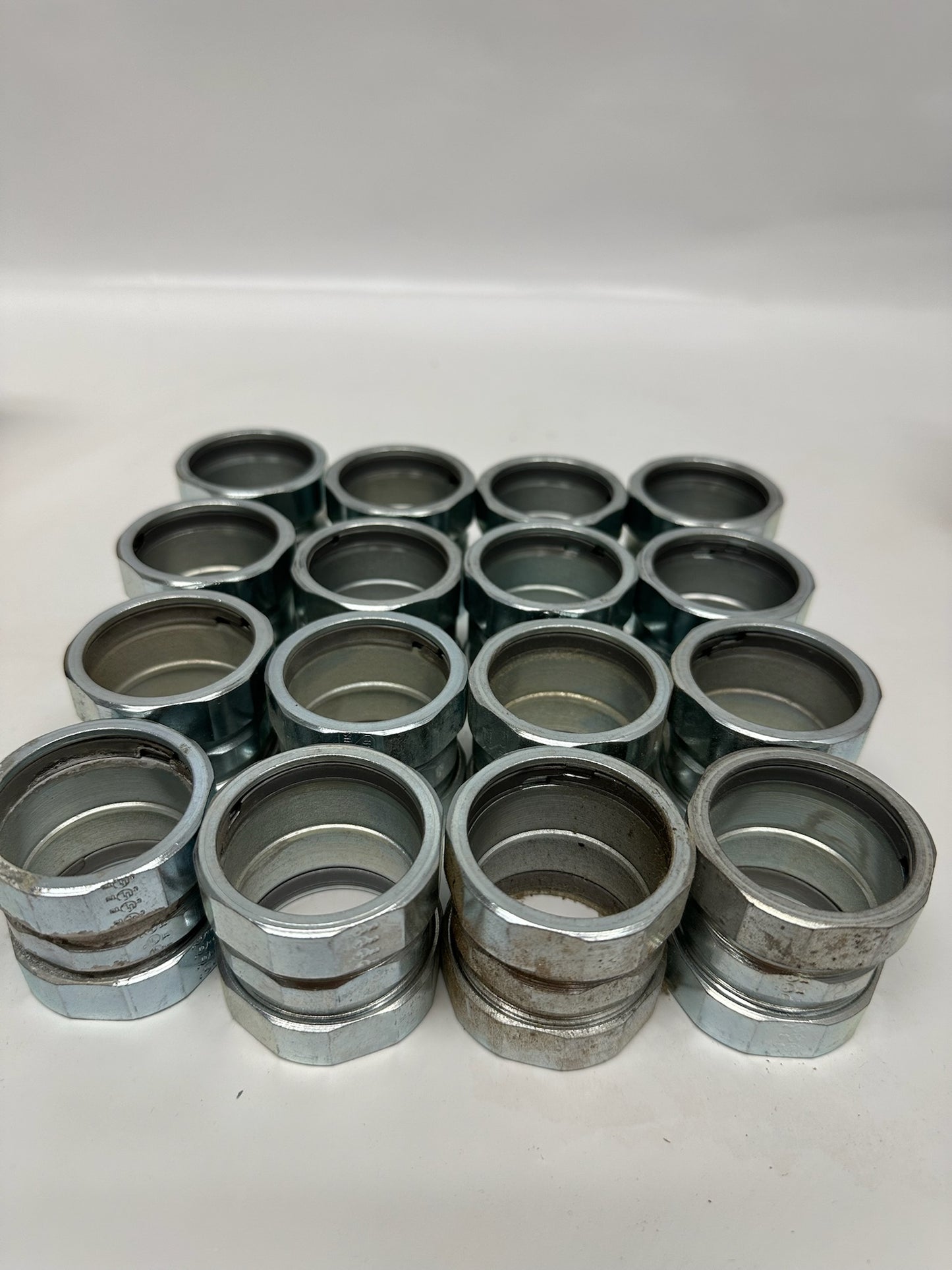 16 PK American Fittings EC763US 1‑1/4 in EMT Compression Couplings