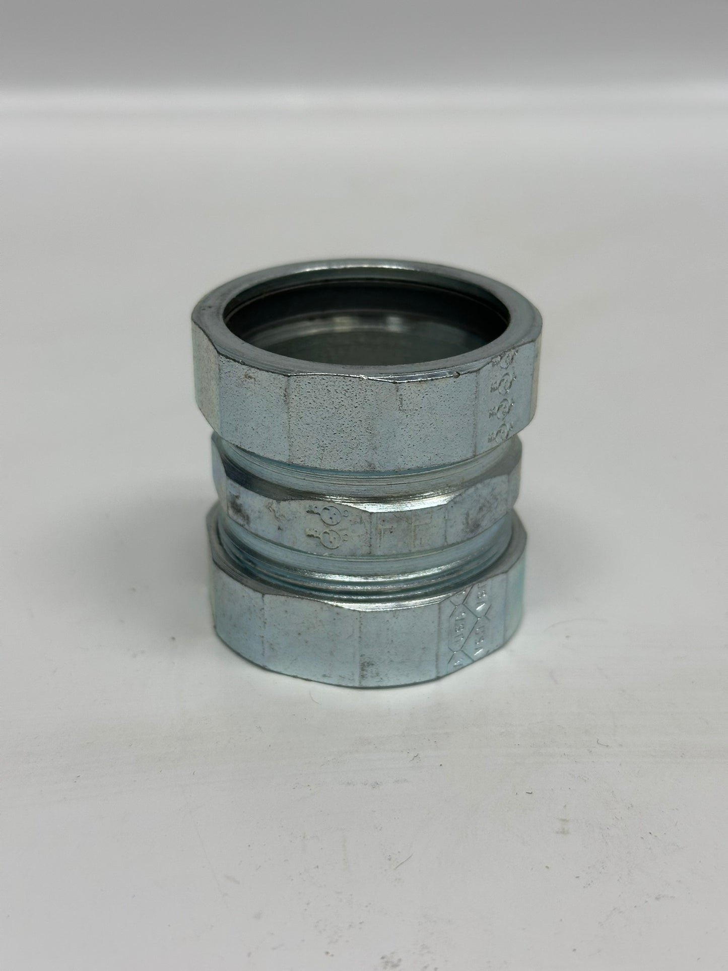 16 PK American Fittings EC763US 1‑1/4 in EMT Compression Couplings
