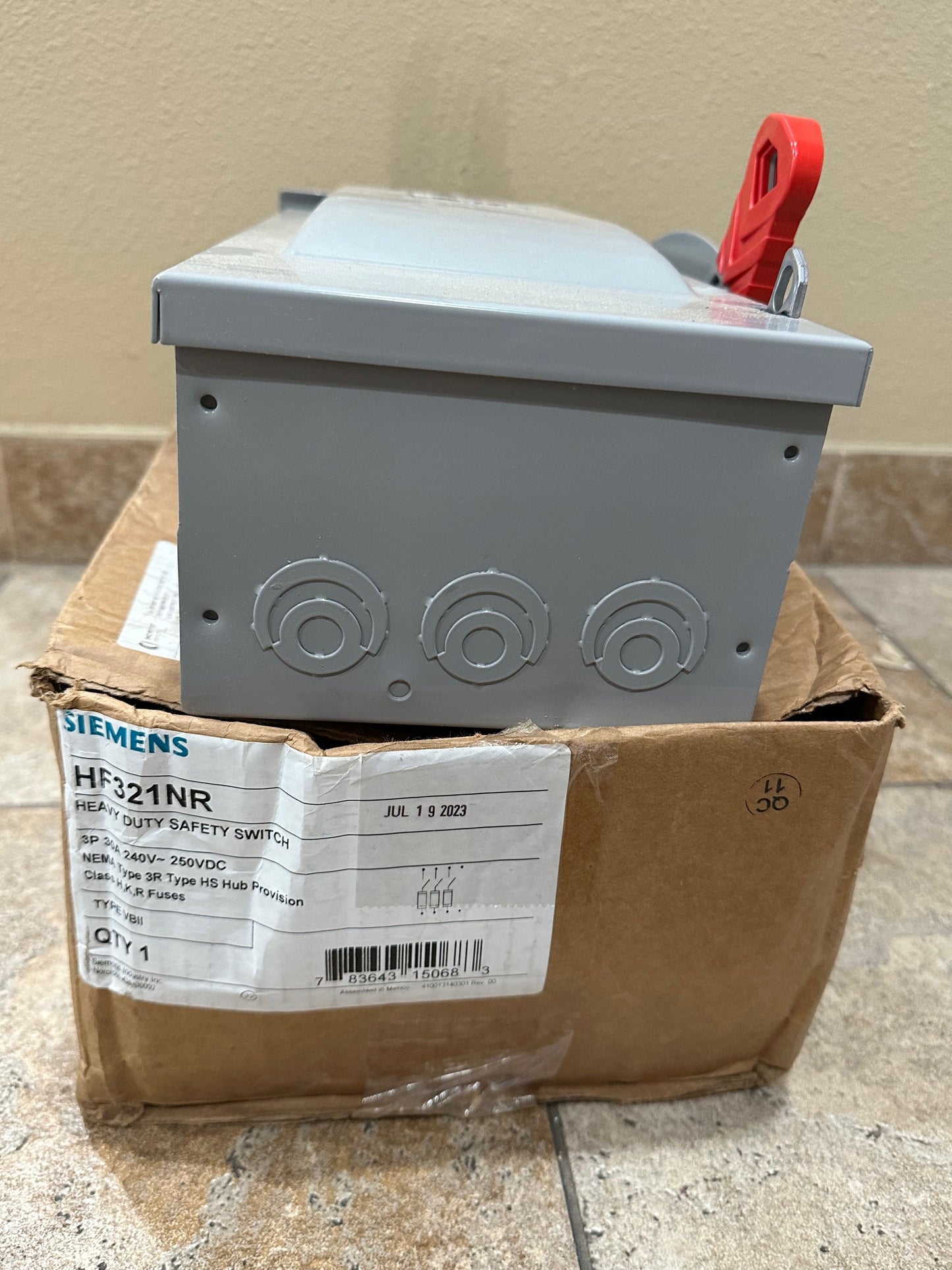 Siemens Heavy Duty Safety Switch HF321NR 240V 250VDC