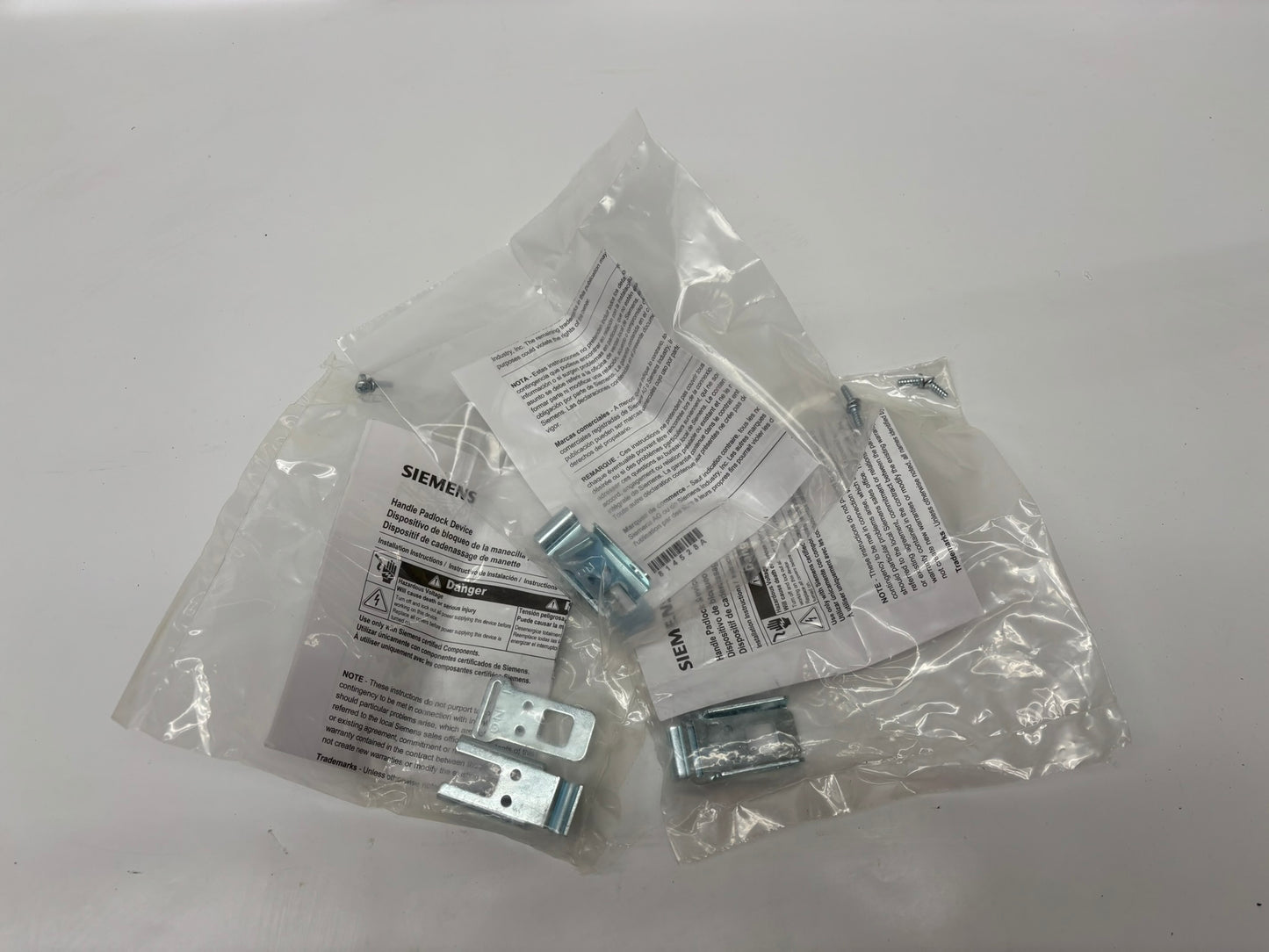 Siemens (HPLQR) BREAKER QR PADLOCK DEVICE (Lot of 3)