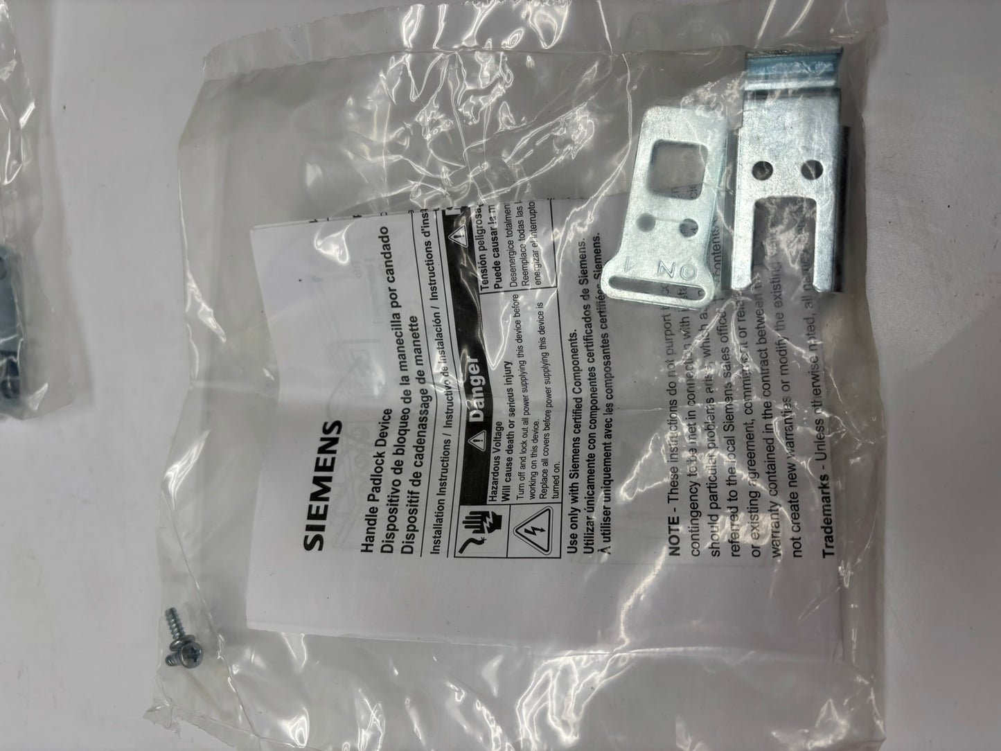 Siemens (HPLQR) BREAKER QR PADLOCK DEVICE (Lot of 3)