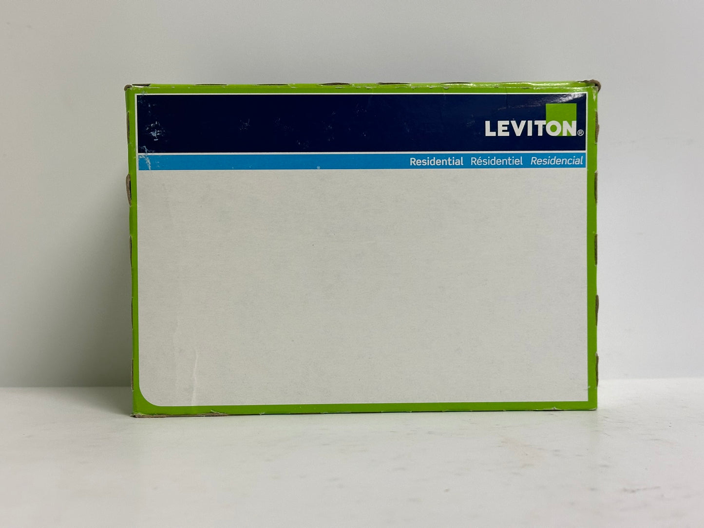 25 PK Leviton (80528-W) 1-Gang Flush Mount Outlet/Receptacle Wall plates