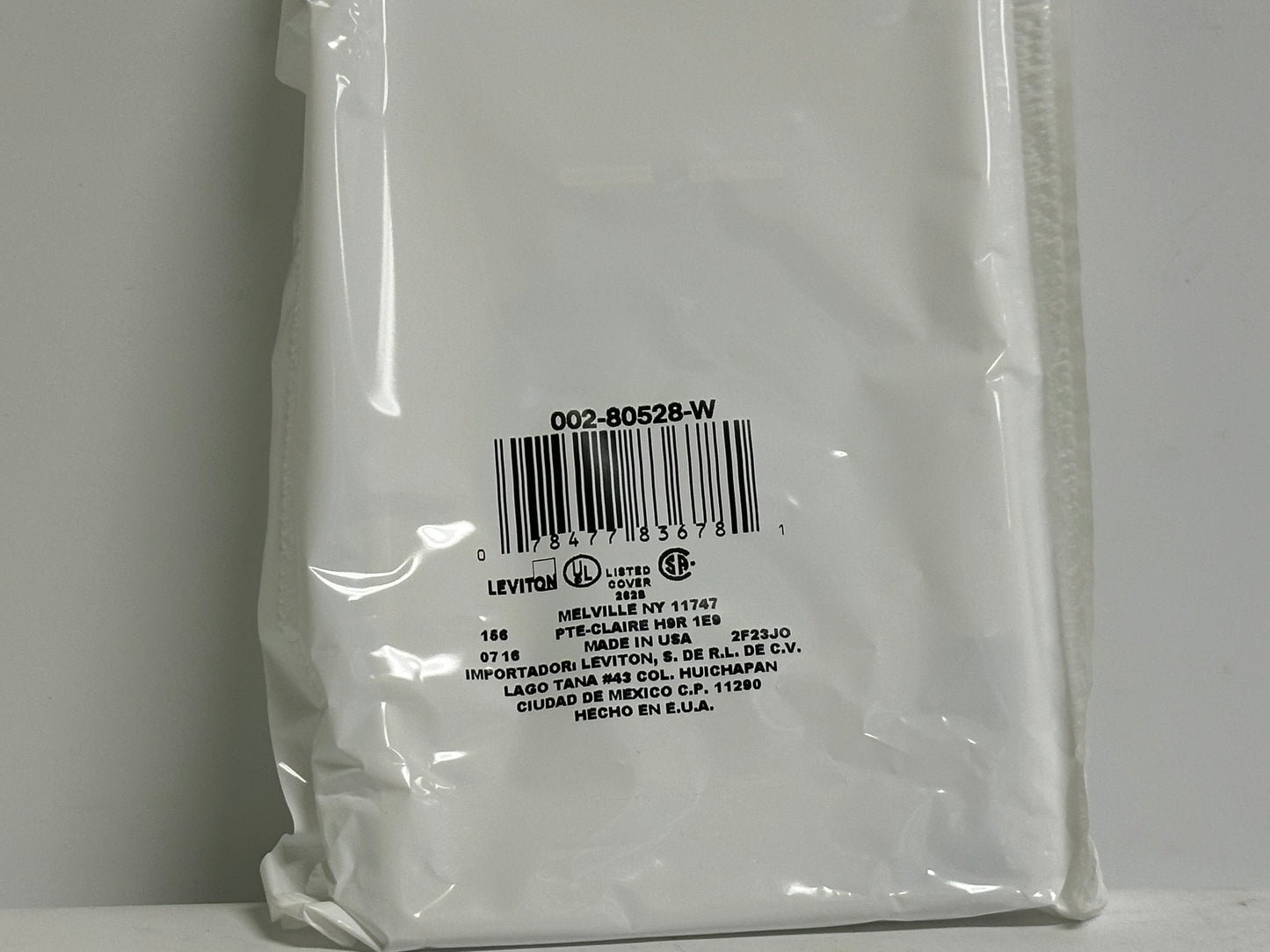 25 PK Leviton (80528-W) 1-Gang Flush Mount Outlet/Receptacle Wall plates
