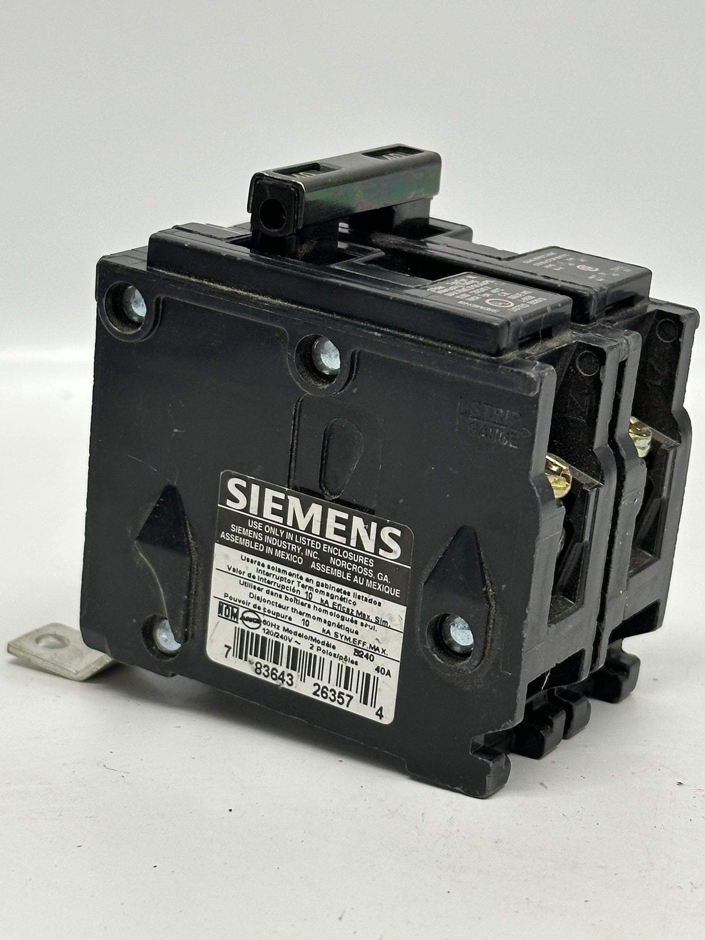 2 PK Siemens B240 40 A 120/240 V 2‑Pole Type BL Molded Case Circuit Breakers