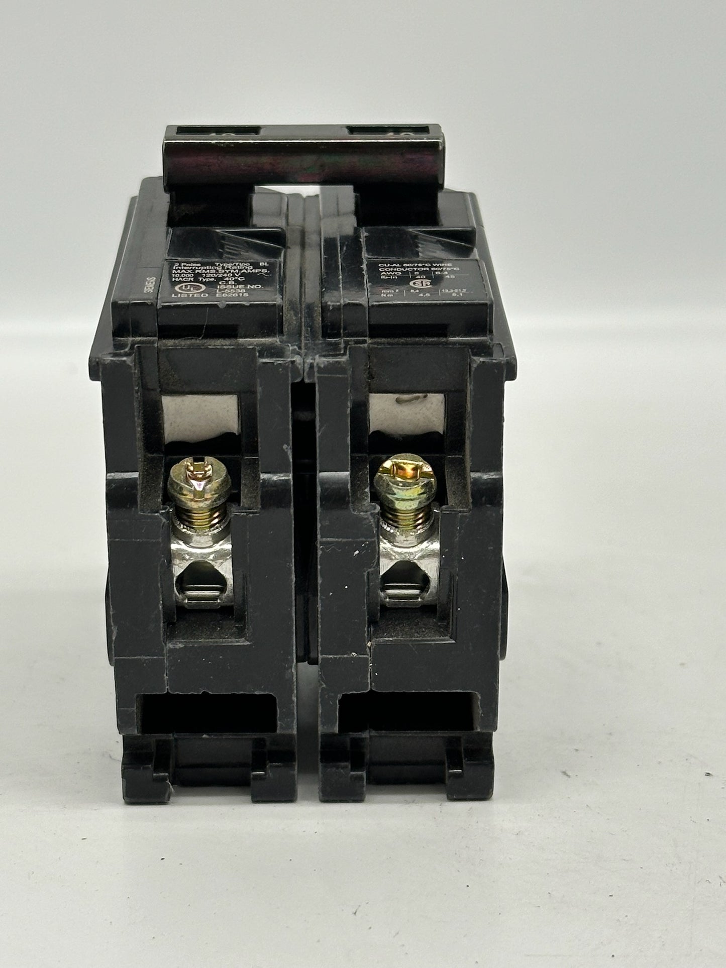 2 PK Siemens B240 40 A 120/240 V 2‑Pole Type BL Molded Case Circuit Breakers