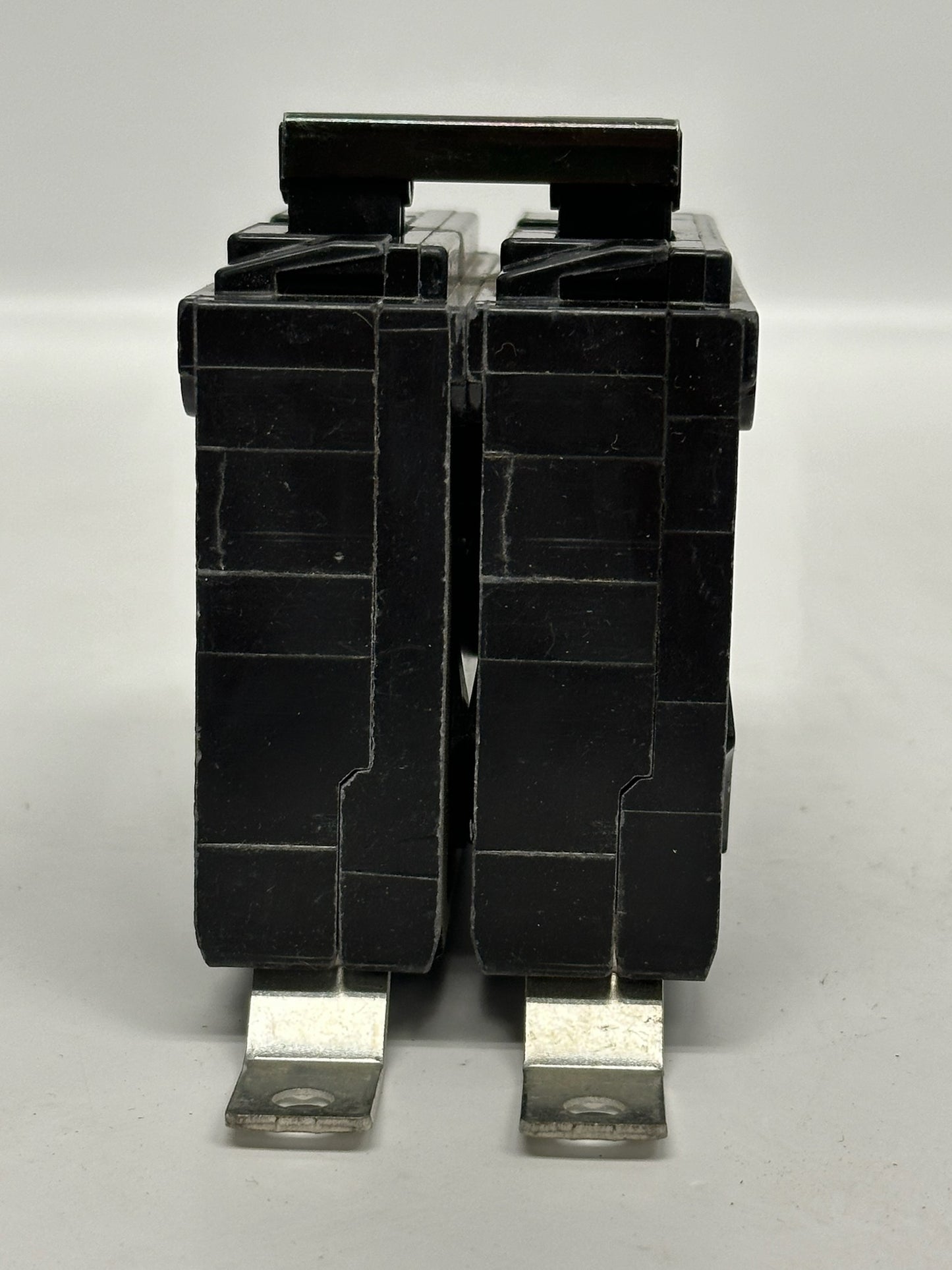 2 PK Siemens B240 40 A 120/240 V 2‑Pole Type BL Molded Case Circuit Breakers