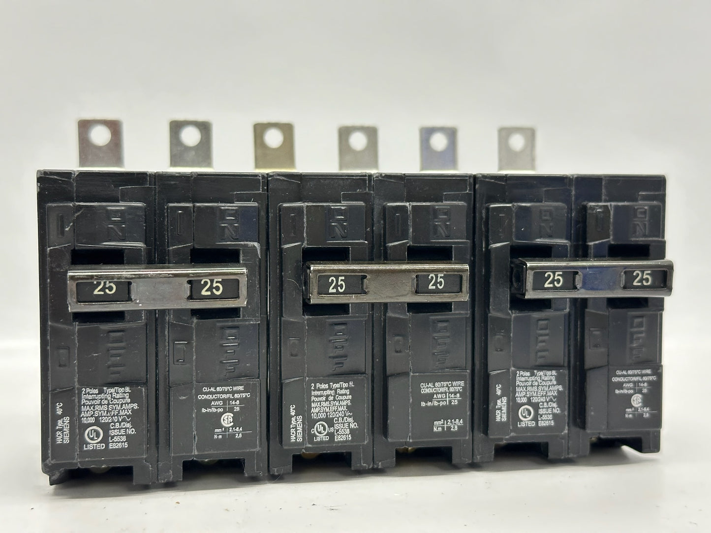 3 PK Siemens B225 25 A 120/240 V 2‑Pole Molded Case Circuit Breaker