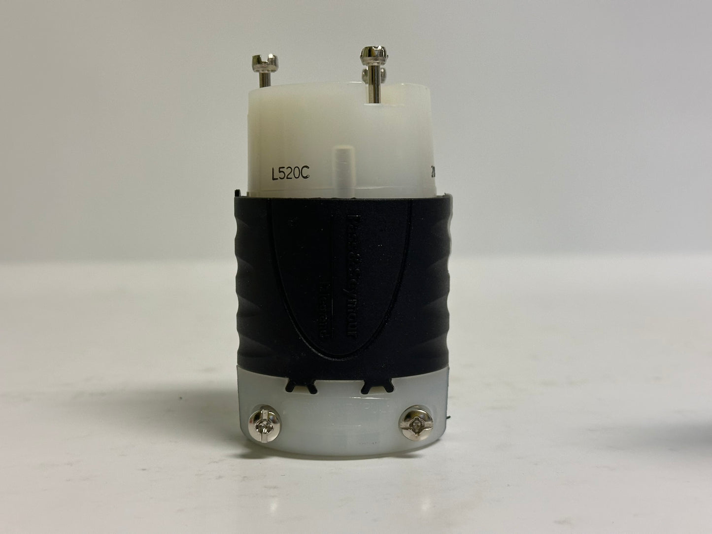 4 PK Legrand-Pass & Seymour (L520-C) Turnlok Conn 3W 20A 125V