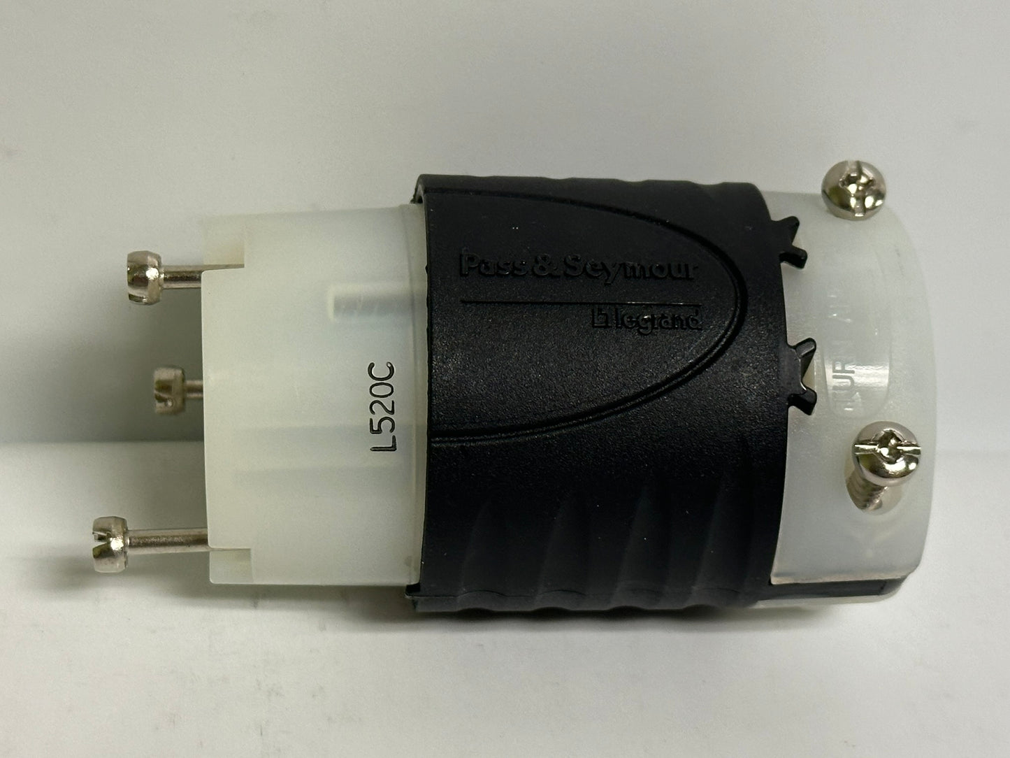 4 PK Legrand-Pass & Seymour (L520-C) Turnlok Conn 3W 20A 125V