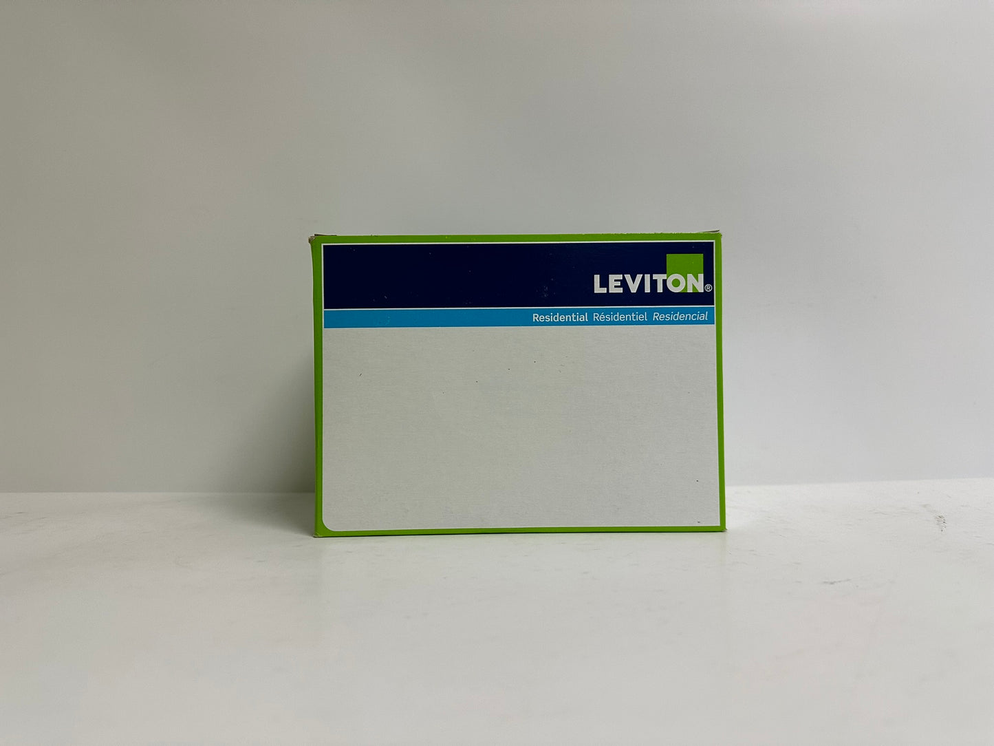 25 PK Leviton (80526-W) 2-Gang Flush Mount Outlet/Receptacle Wall Plate