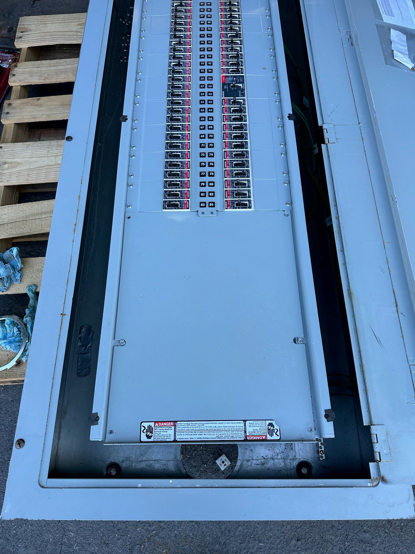 Siemens 480Y/277 V P3E80ML400FBS 400A 3-Phase Grow Light Panelboard 81 Breakers – Grow Facility Power
