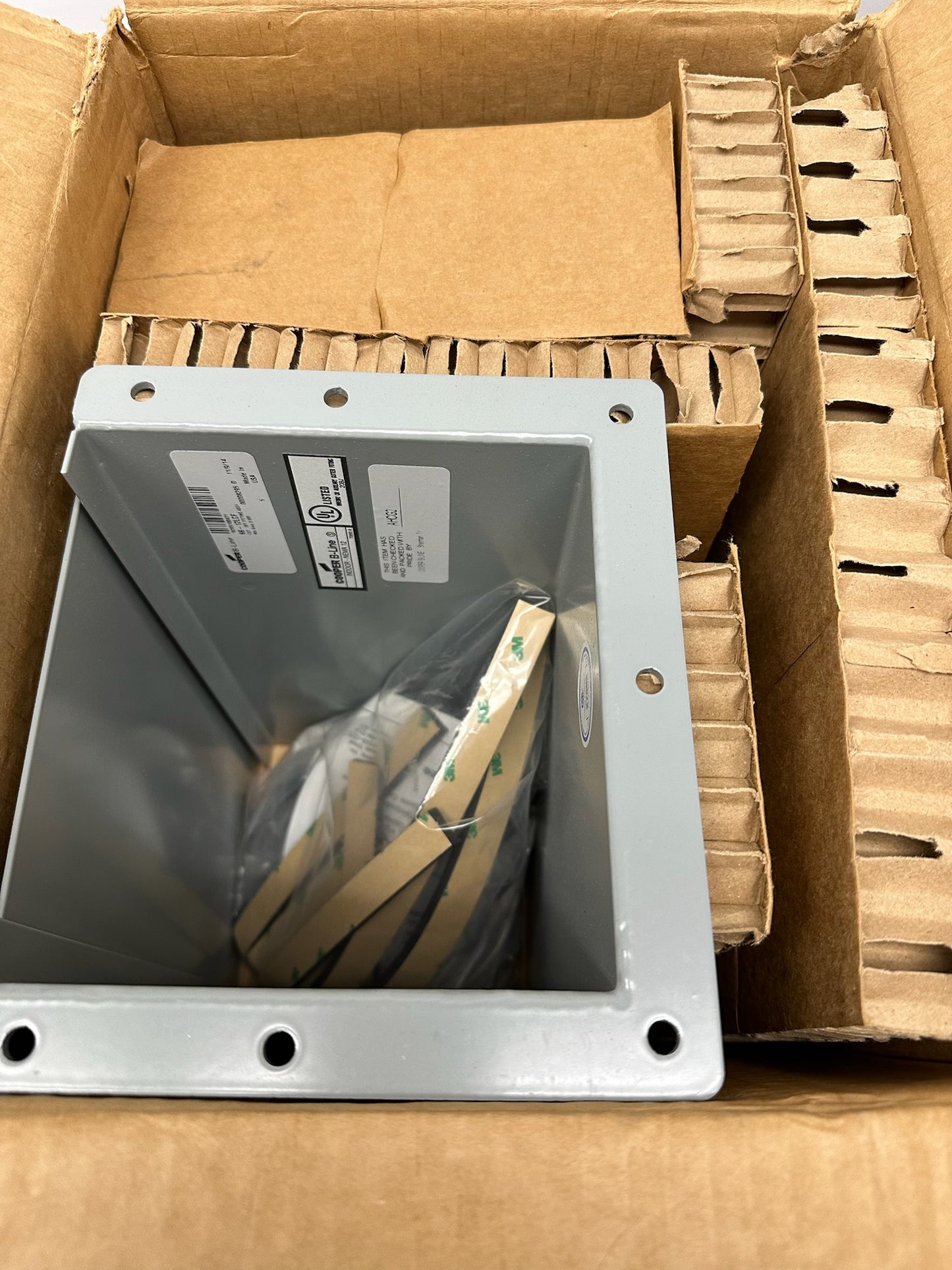 New Open Box B-Line 66-12LCF 12-Inch Steel Cable Tray Connector Flat Plate