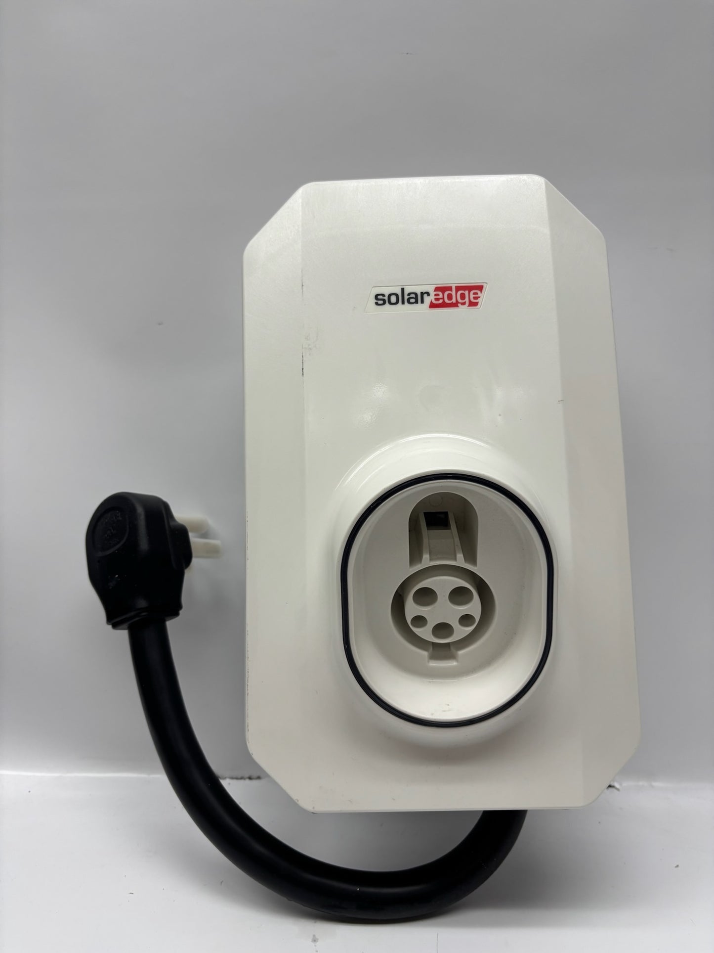 Used SolarEdge SE‑EV‑SA‑KIT‑LJ40P Smart EV Charger, 40A / 9.6 kW