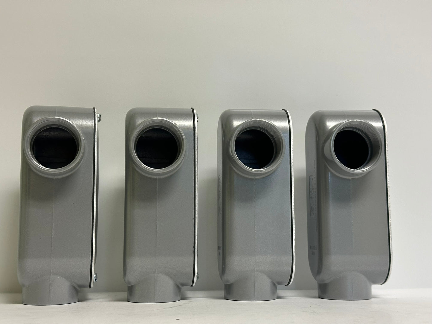 4PK Southwire Topaz (LR5CG) 1-1/2" Rigid Conduit Body LR-Type For Wet Locations