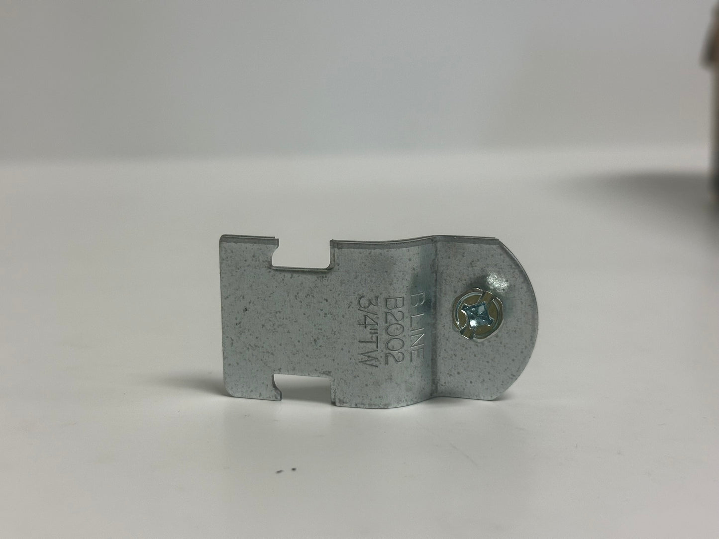 100 PK Cooper B Line (B2002PAZN) 3/4" Pipe/Conduit Clamp, Thinwall, Zinc