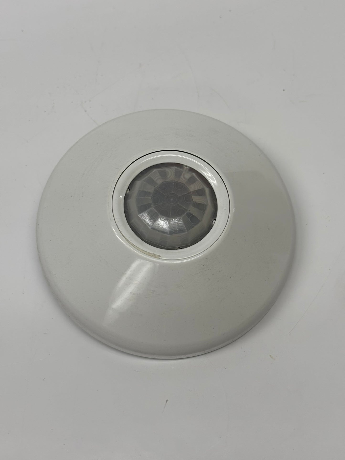 Acuity Controls Sensor Switch® CMR-9-P Line Voltage Occupancy Sensor