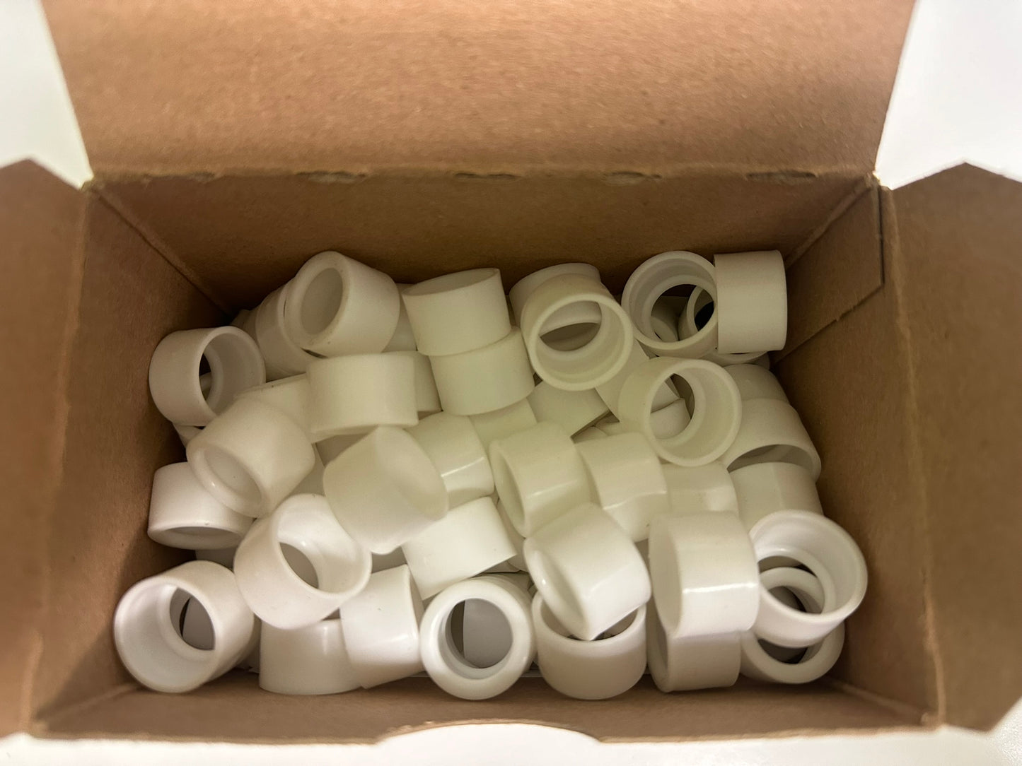 200 PK Arlington (EMT50) 1/2" Push On Insulating Bushing, AL/Steel EMT