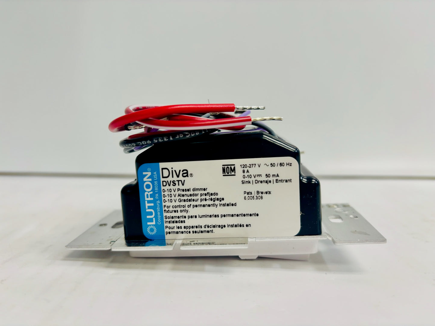 Lutron DVSTV‑WH 0‑10 V Diva Preset Dimmer 8 A 120‑277 V White