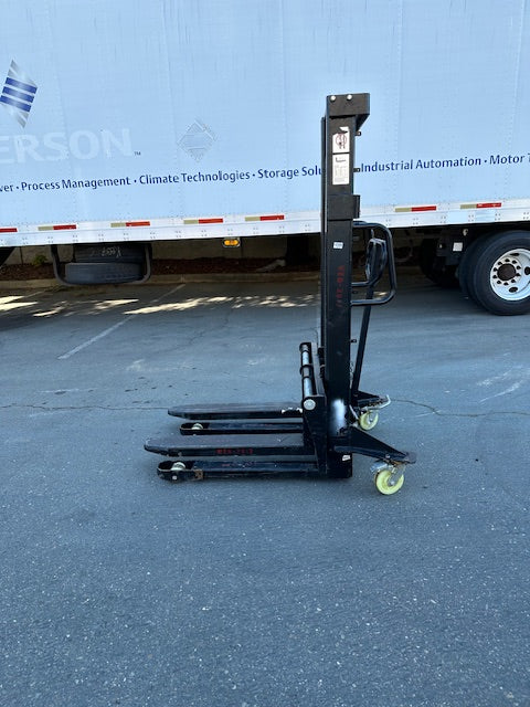 KAIXUN Heavy Duty Hydraulic Stacker Lift Truck 3300 LB. 98" Industrial Grade