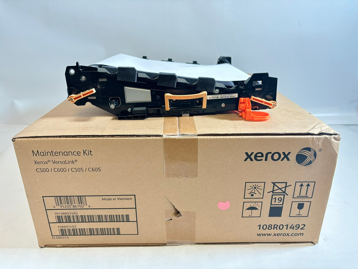 Open OEM Xerox VersaLink C500,C505,C600,C605 Maintenance kit 108R01492