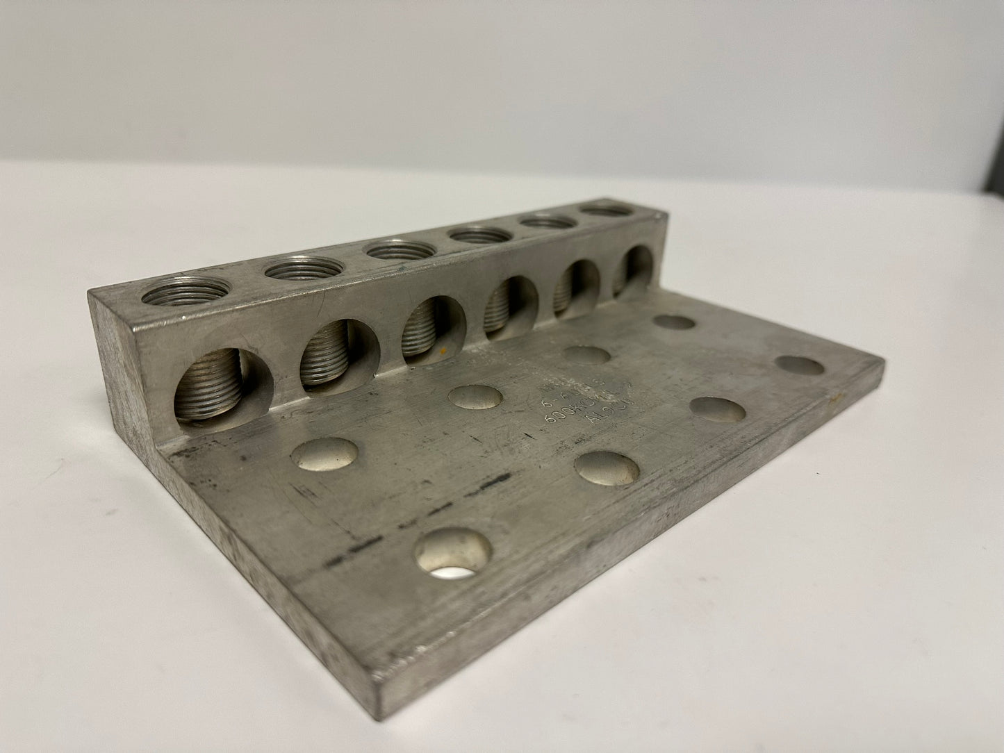 NSI (6-600L8) No Box 6 Port Aluminum Dual Rated Transformer Lug 600 MCM - 2 AWG