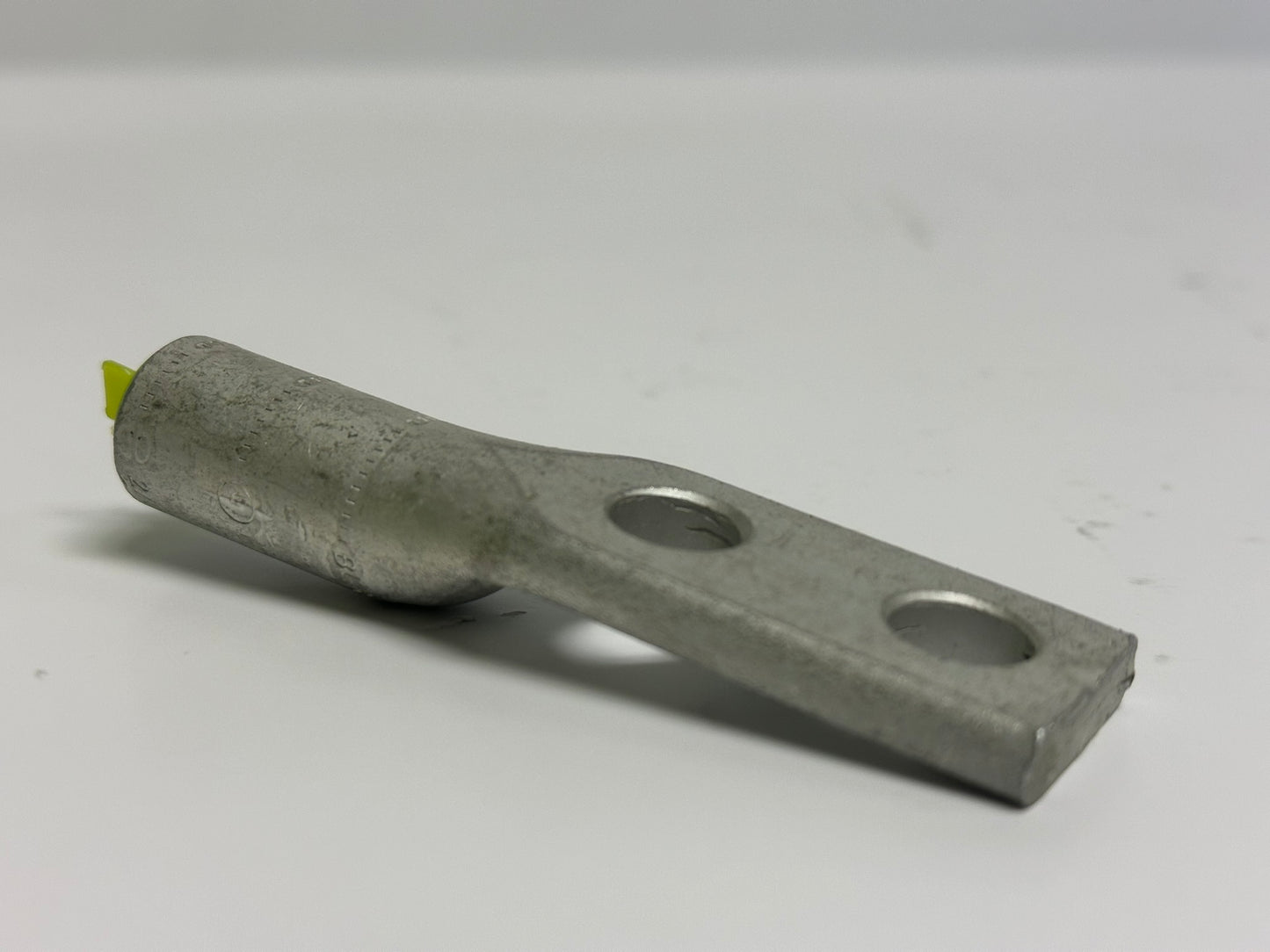 15 PK Burndy (YA26A5) Compression Terminal, 2/0 AWG Al, 2-Hole, 3/8" Stud, 1" Spacing