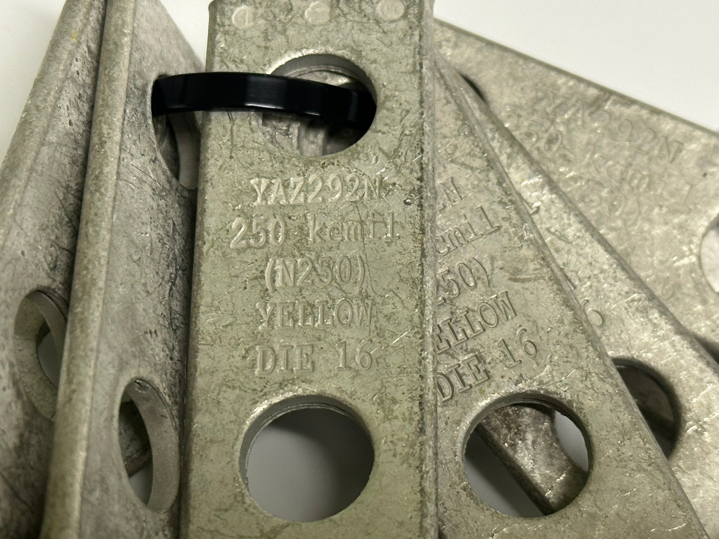 4 PK Burndy (YAZ292N)  1-3/4 Hole Spacing Compression Lug With Inspection Window Electro-Tin Plated