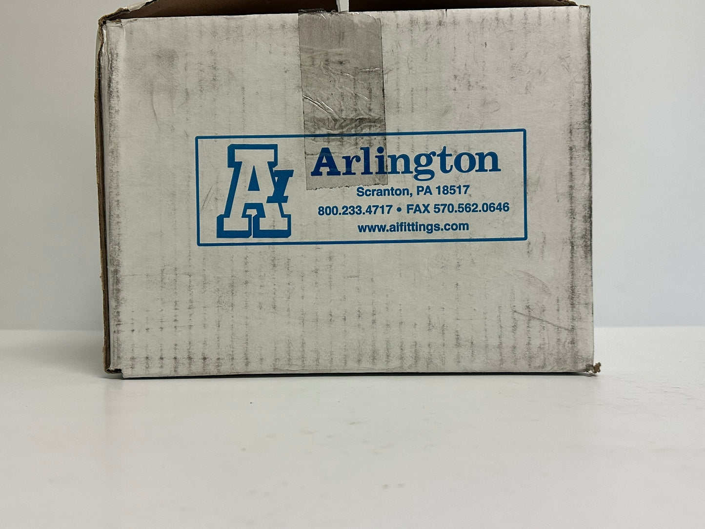 24 PK Arlington (EMT350S) 3 1/2" Insulated EMT Split Bushing Non Metallic