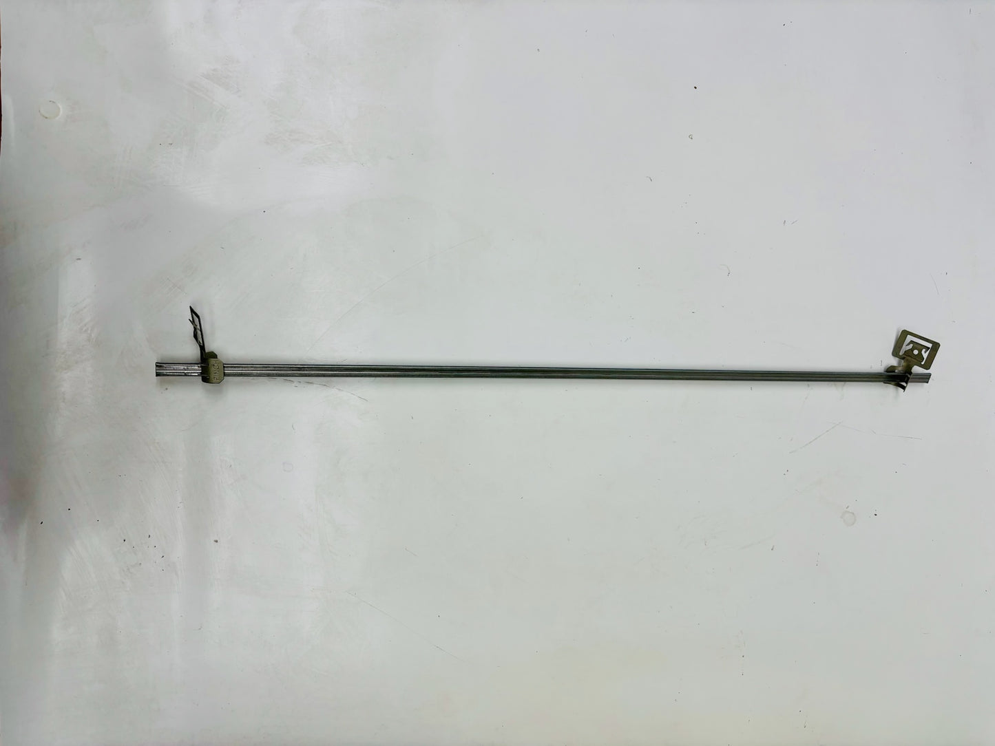 25 Pk nVent Caddy BG24 24in Stud Spanner Bar for Metal Studs