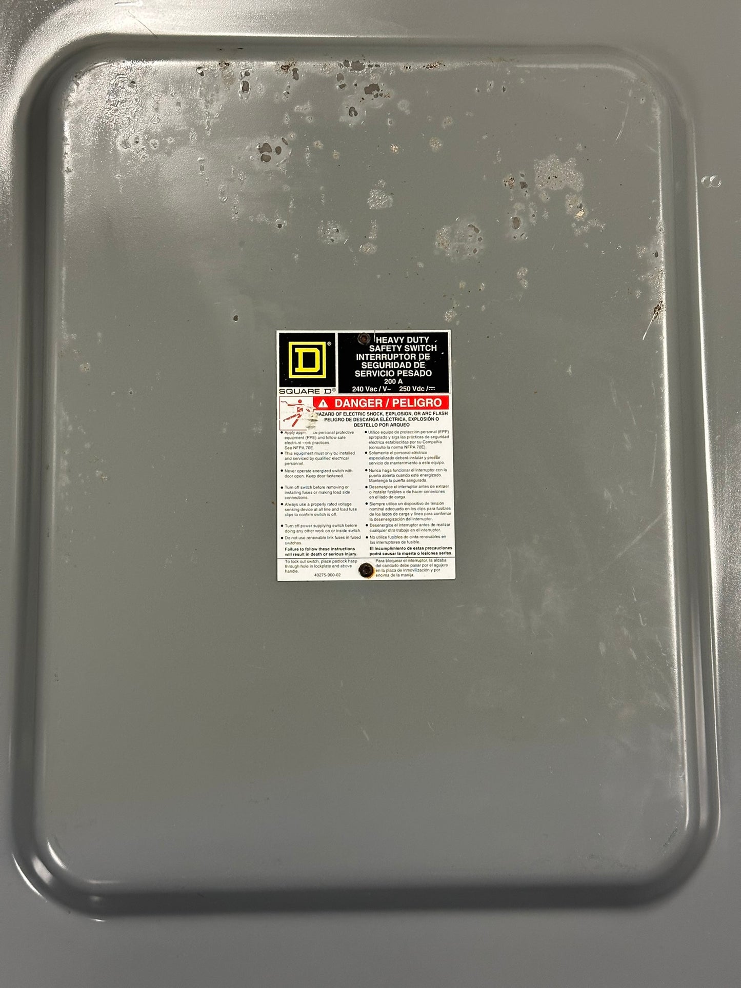 Square D (H324) Like New AWK Heavy Duty Fusible Safety Switch 200 Amps