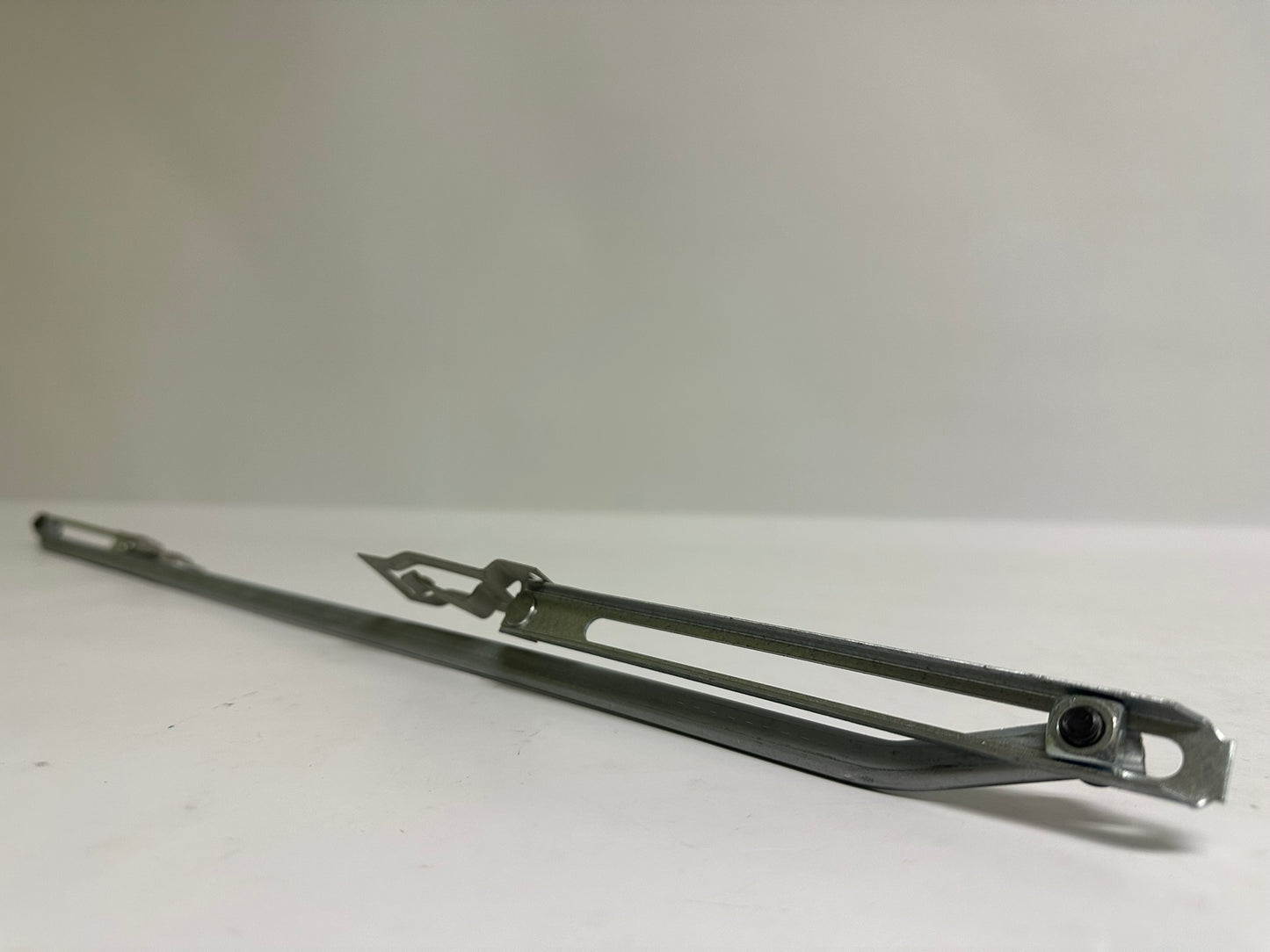 Nvent Caddy (512A) 24" Adjustable T-grid Box Hanger