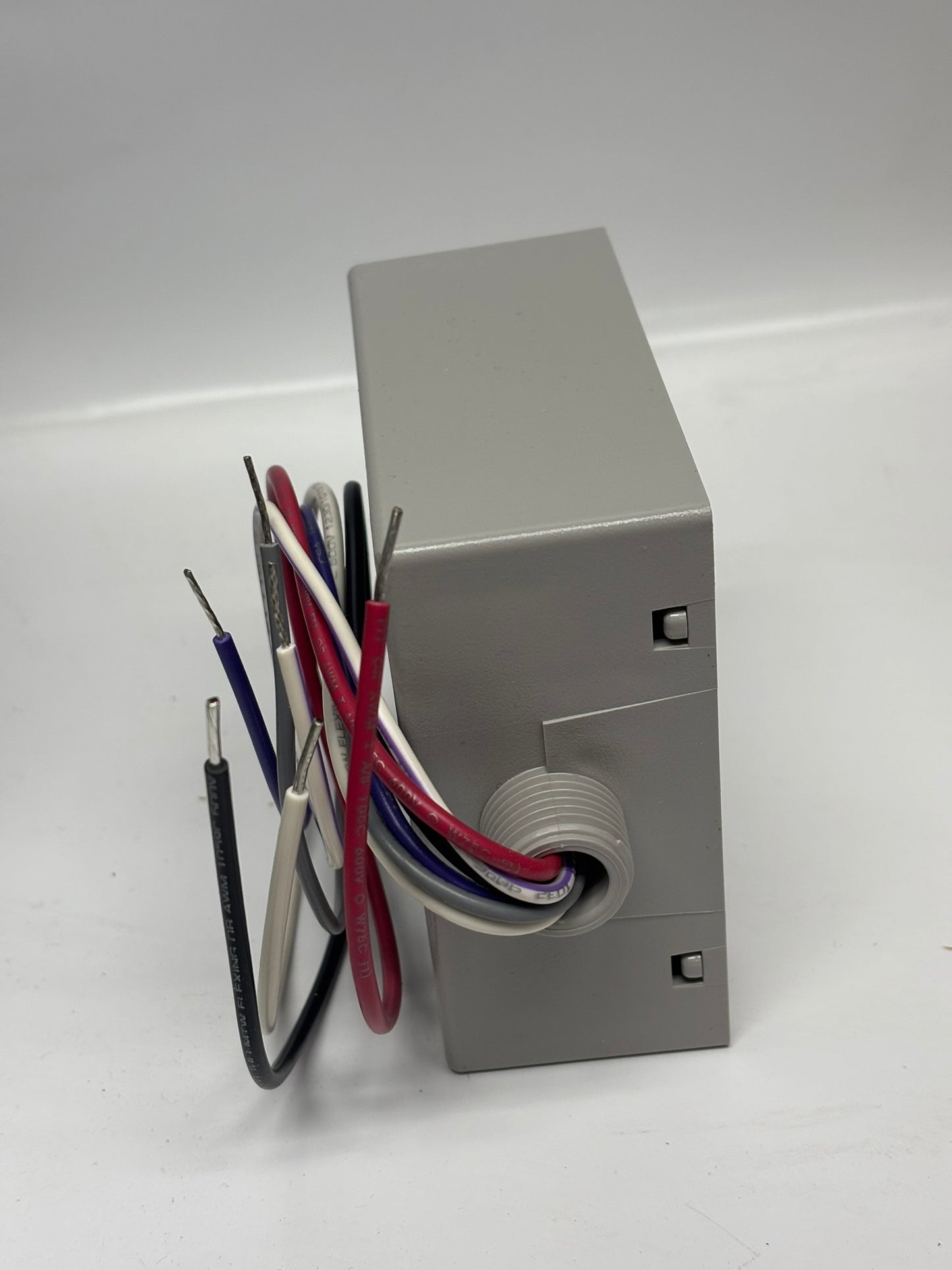 RIB Lighting Controls LR01F600 Enclosed Phase Angle Dimmer 0-10V 600W 120Vac