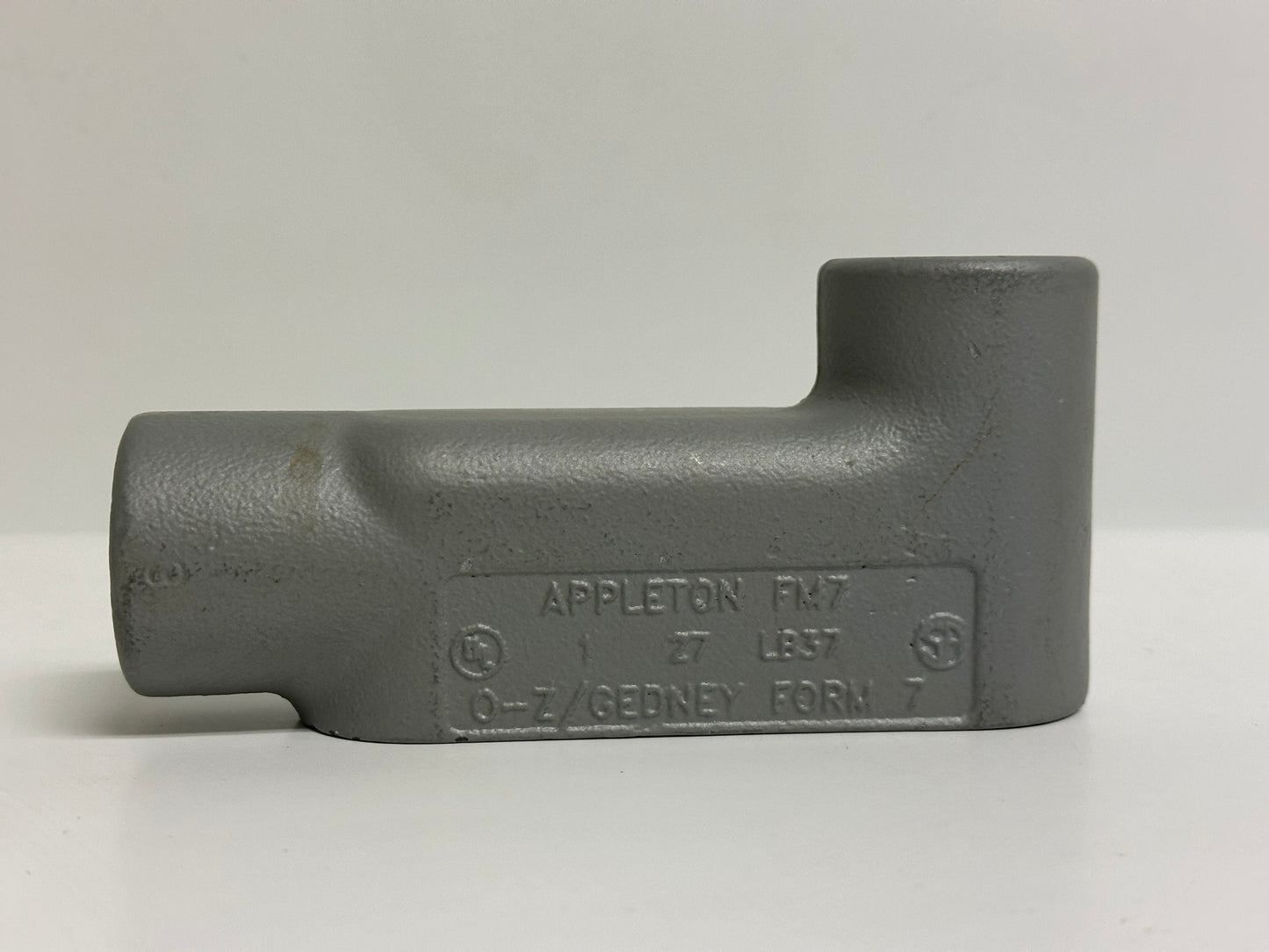 4 PK Appleton LB37 Conduit Body for 1" Rigid/IMC with Corrosion-Resistant Finish