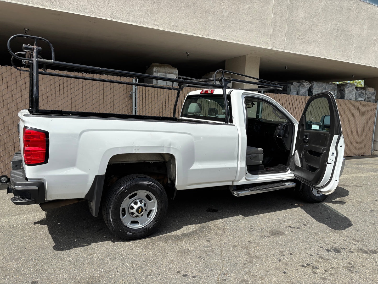 2015 Chevrolet Silverado 2500HD – 144,000 Miles – Strong & Reliable Workhorse